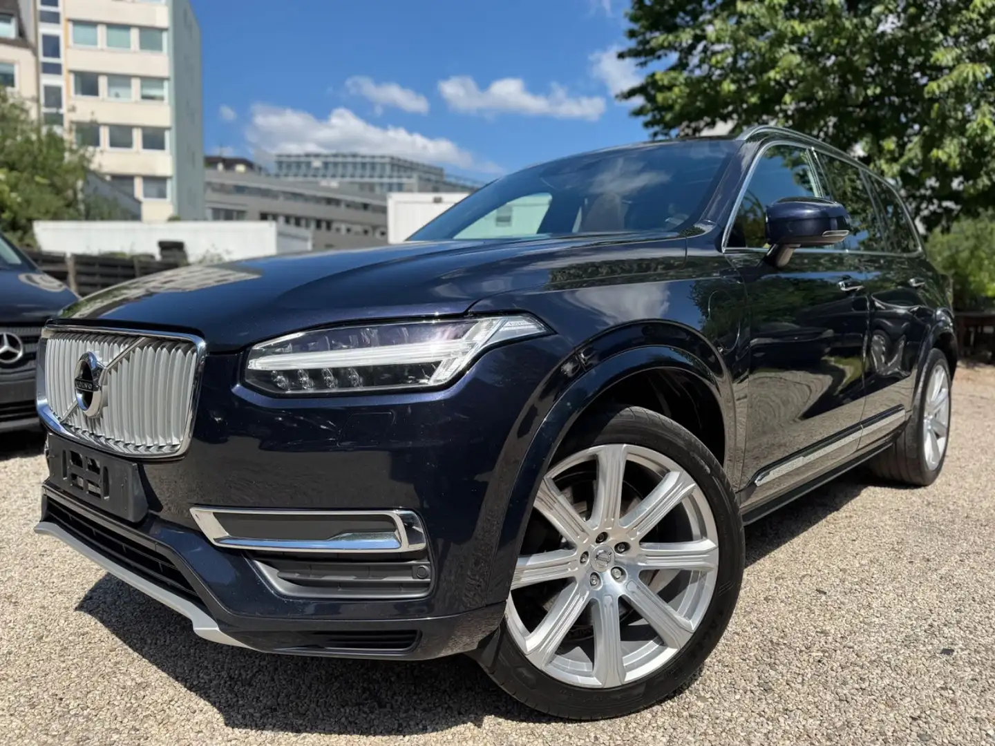 Volvo XC90 Inscription Plug-In Hybrid AWD/7SITZER*VOLL Blau - 2