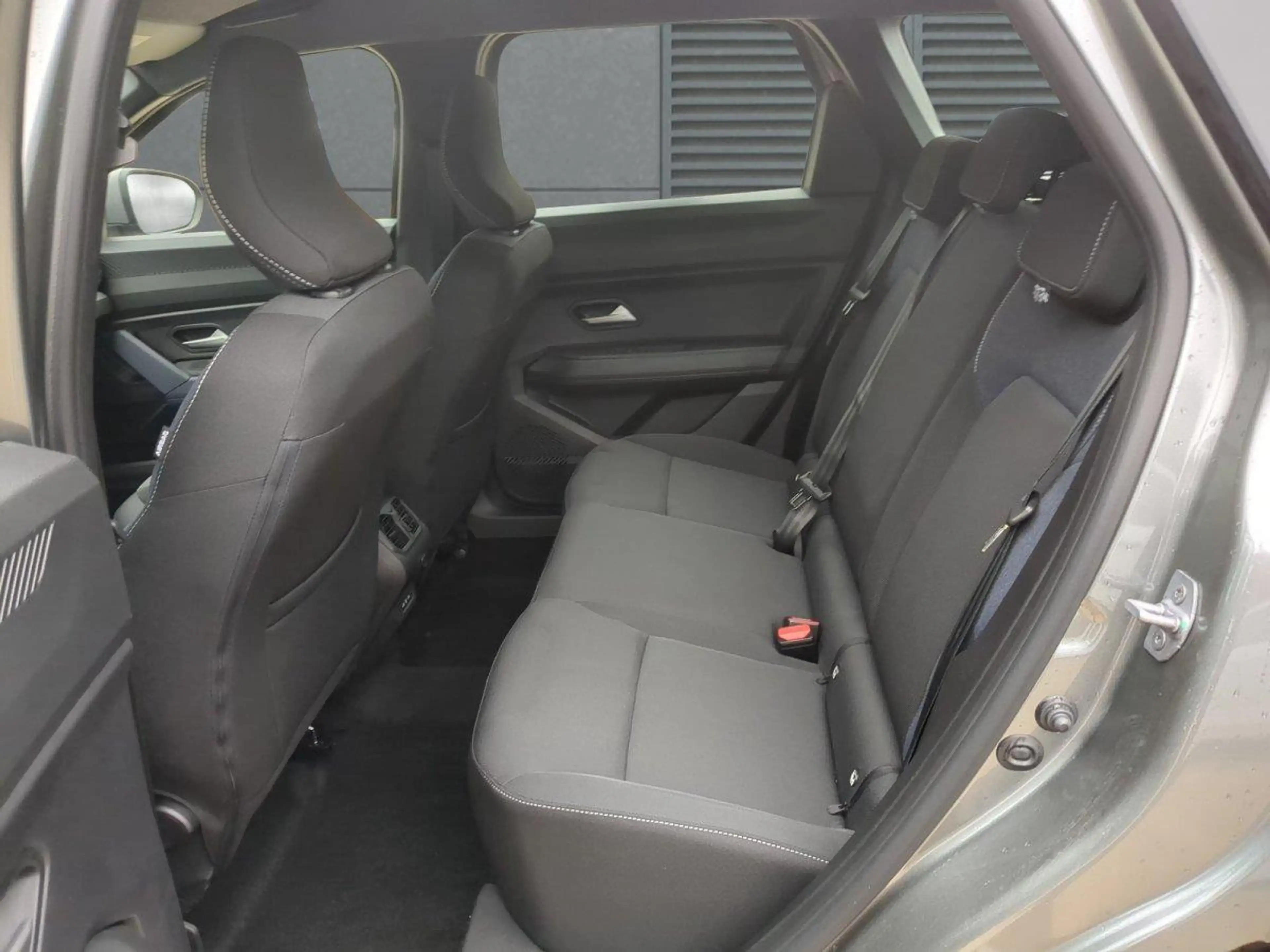 Dacia Bigster Expression LKHZ+RFK+SHZ+PDC Hybrid 155 116 kW (... — photo 6