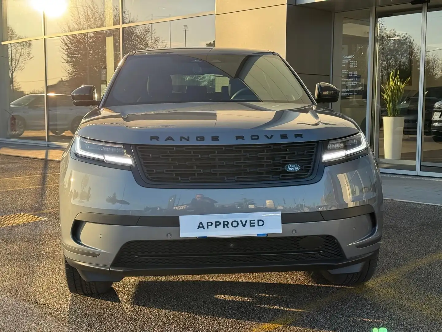 Land Rover Range Rover Velar Range Rover Velar D204 Mild Hybrid  S - 2