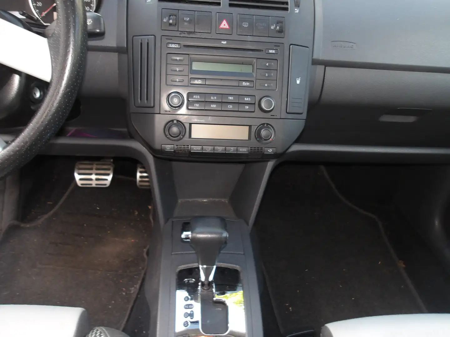 Volkswagen Polo Cross 1.6 Automatik Cross Polo Czarny - 2