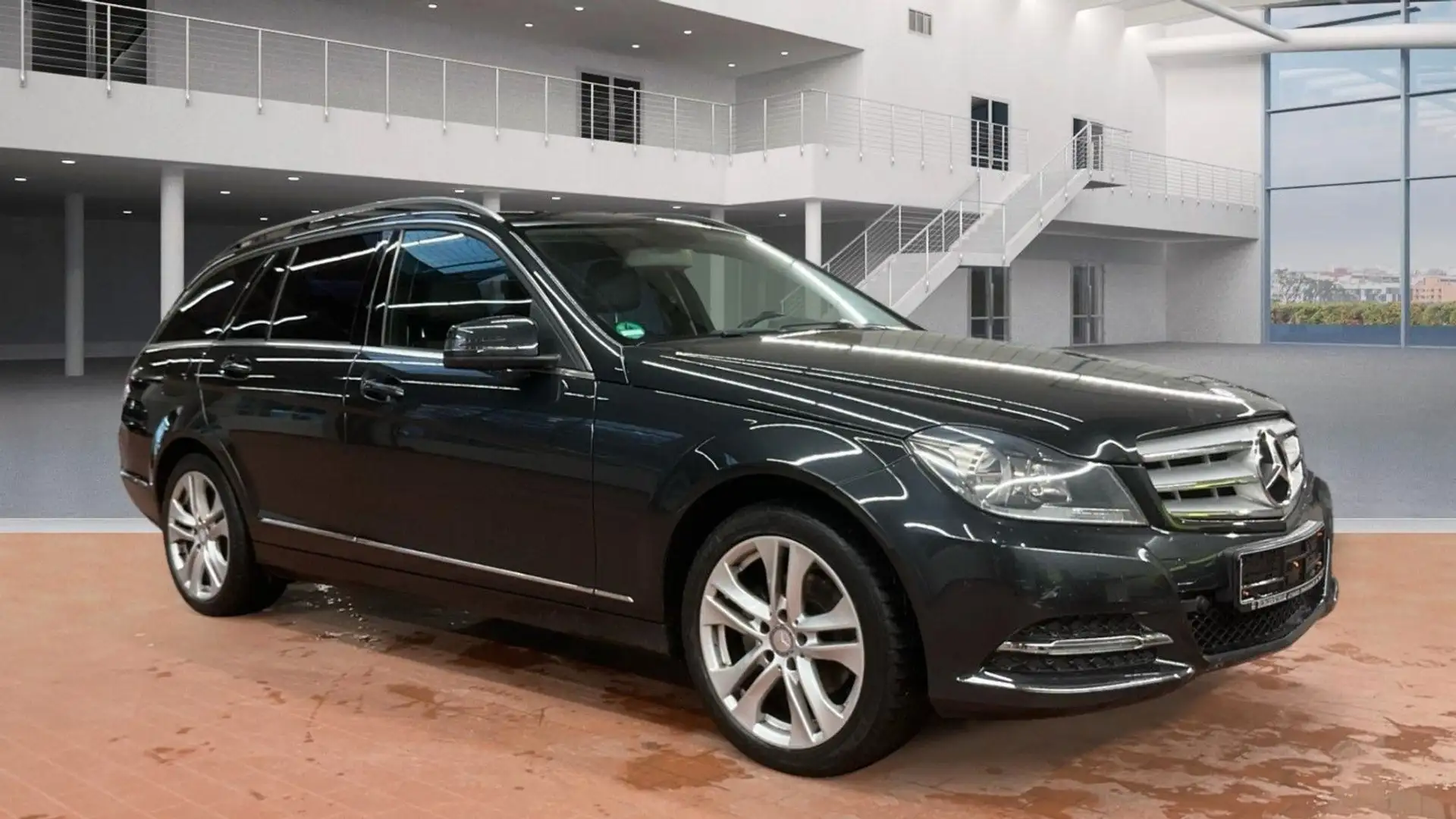 Mercedes-Benz C 180 T CGI BlueEfficiency - 1 Jahr Garantie-PDC Noir - 2