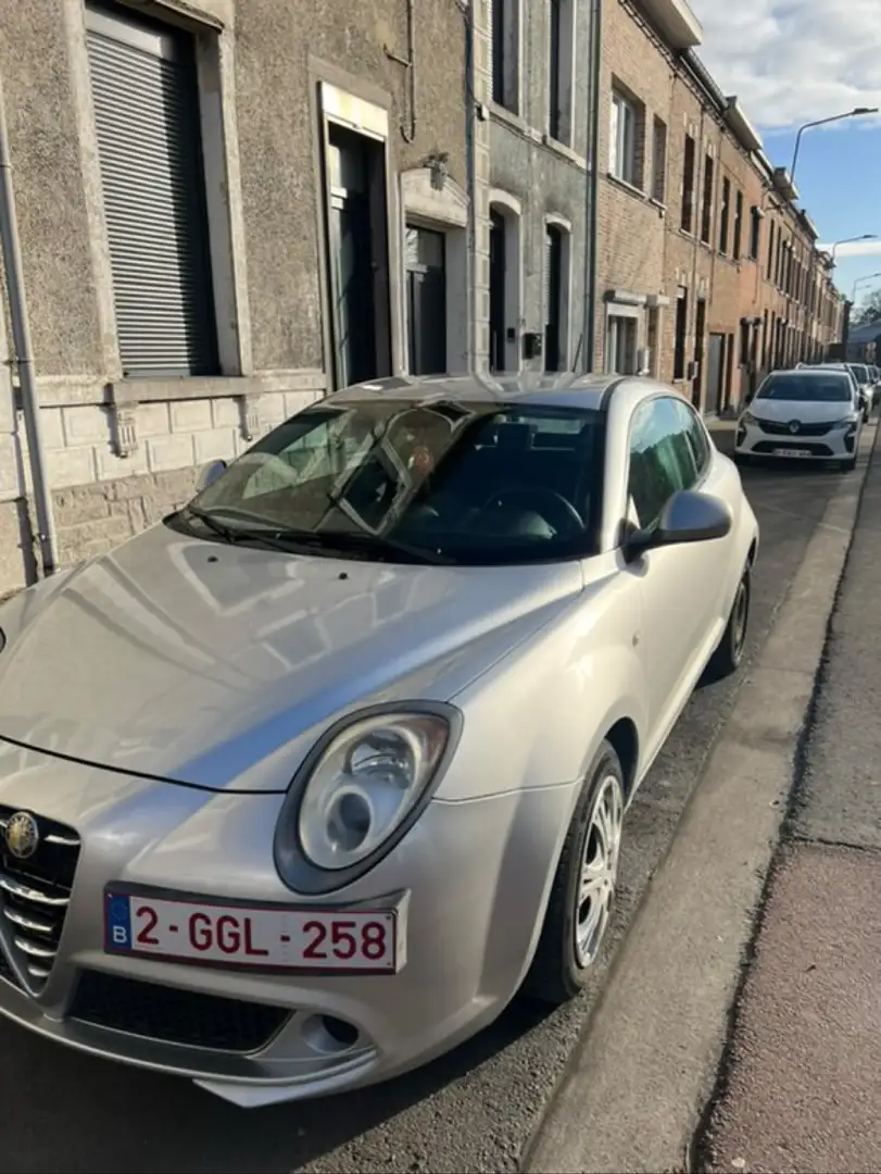 Alfa Romeo MiTo 1.4 Turbo Distinctive - 2