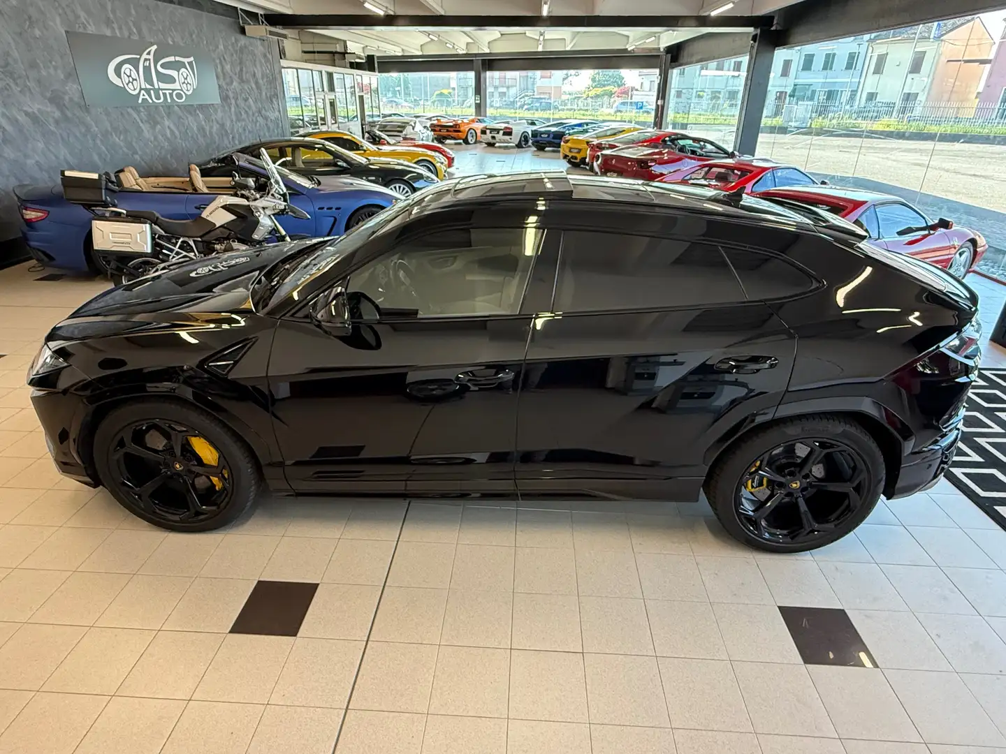 Lamborghini Urus Urus 4.0 V8 auto TOTALBLACK FULL OPT AKRAPOVIC Nero - 1