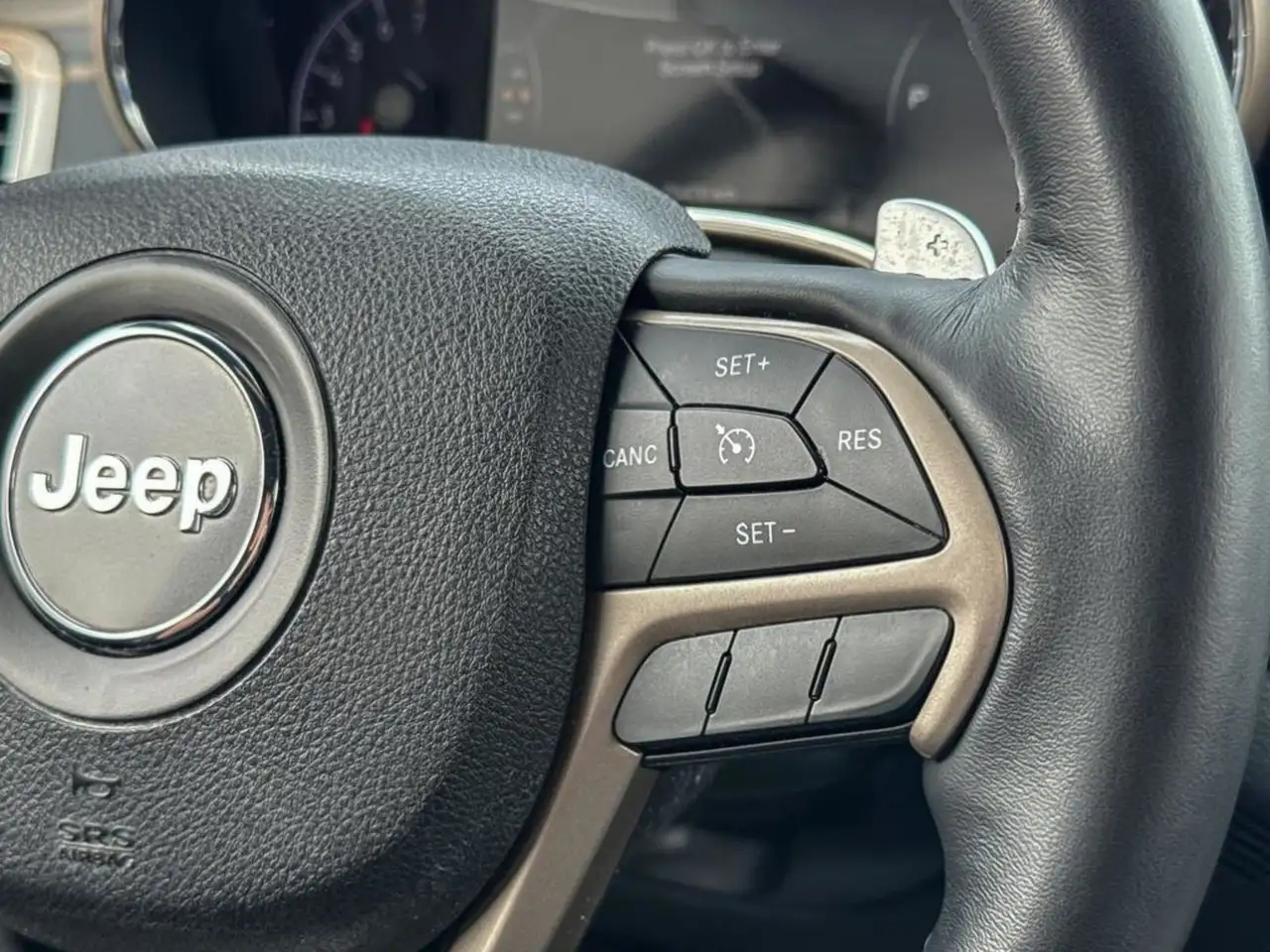 Jeep Grand Cherokee снимка Jeep Grand Cherokee