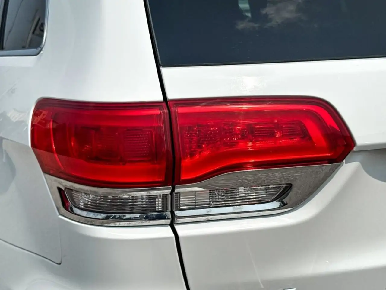 Jeep Grand Cherokee снимка Jeep Grand Cherokee