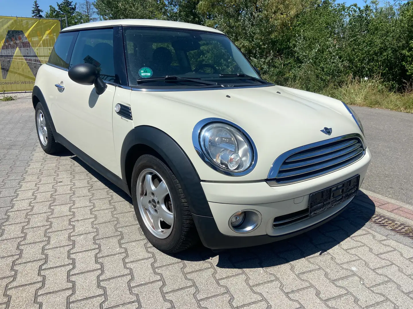 MINI One One Weiß - 1