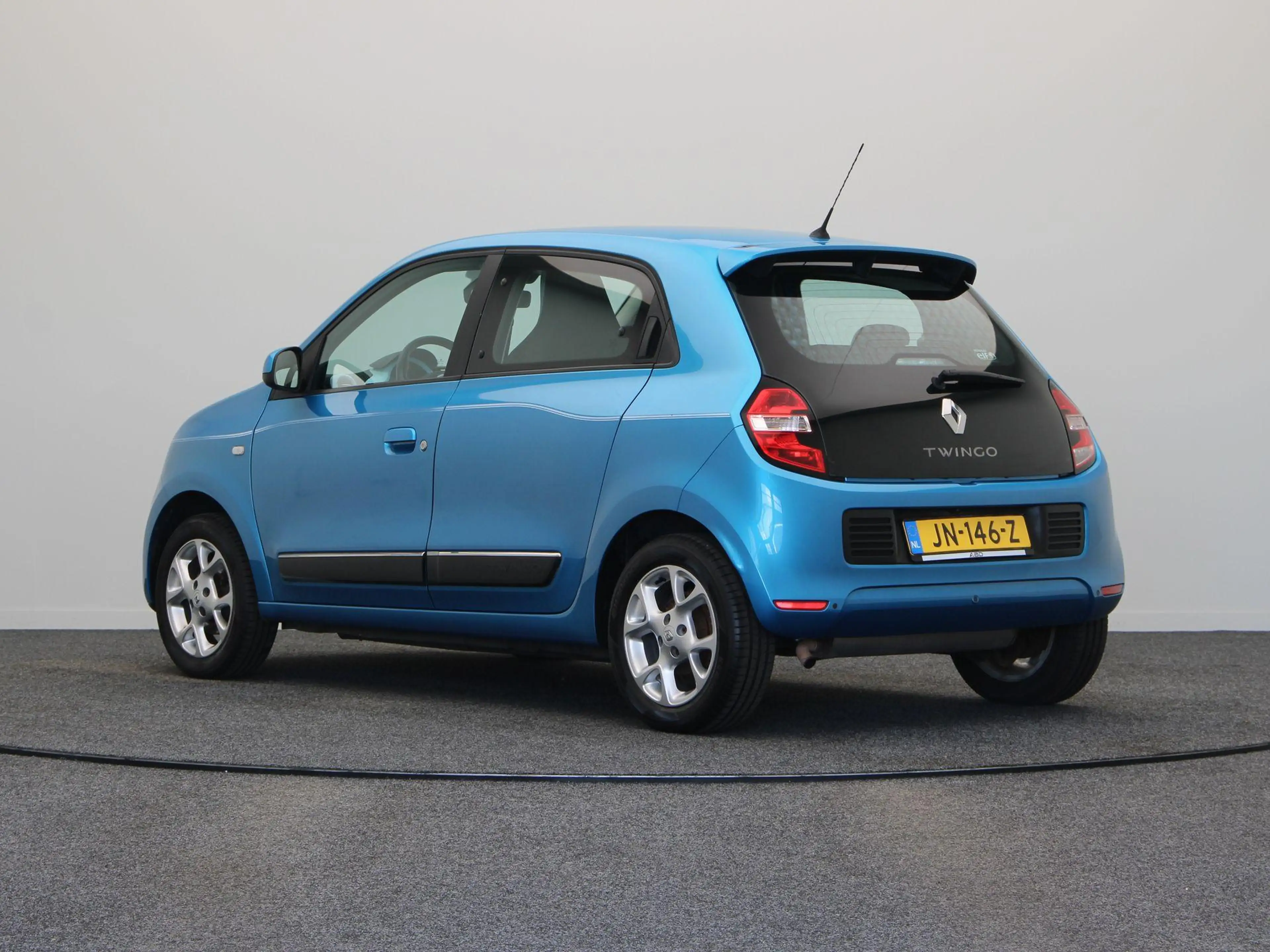 Renault Twingo 1.0 SCe Expression | Achteruitrijcamera | Airco | — photo 2