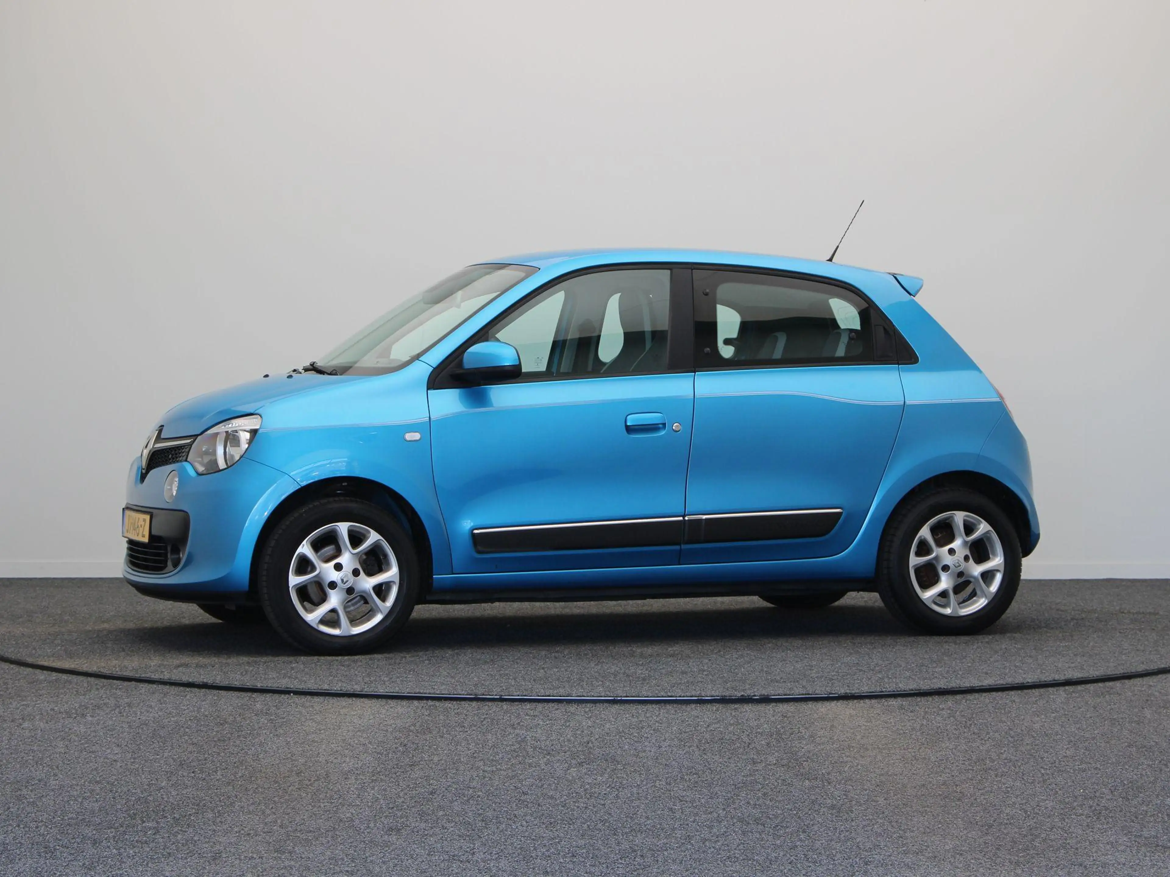 Renault Twingo 1.0 SCe Expression | Achteruitrijcamera | Airco | — photo 12