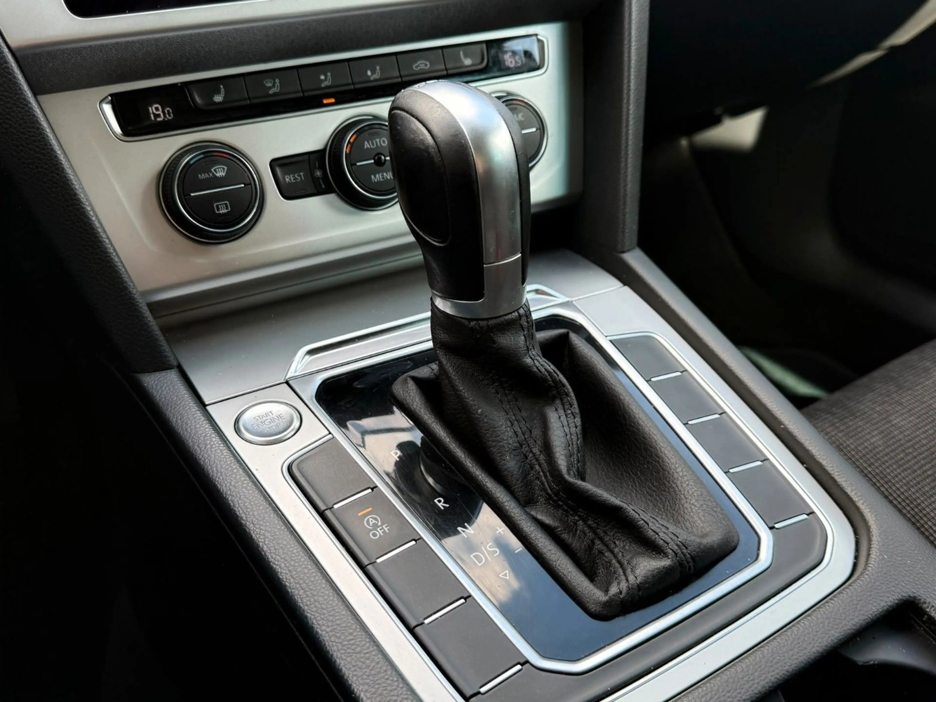 Volkswagen Passat Variant Comfortline BMT/Start-Stop — photo 14