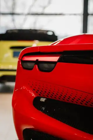 Ferrari 296 GTS 296 GTS *KARBON RACING SITZE L / 20" DIAMOND CUT / LIFTSYSTEM 4cm* Ansicht 13