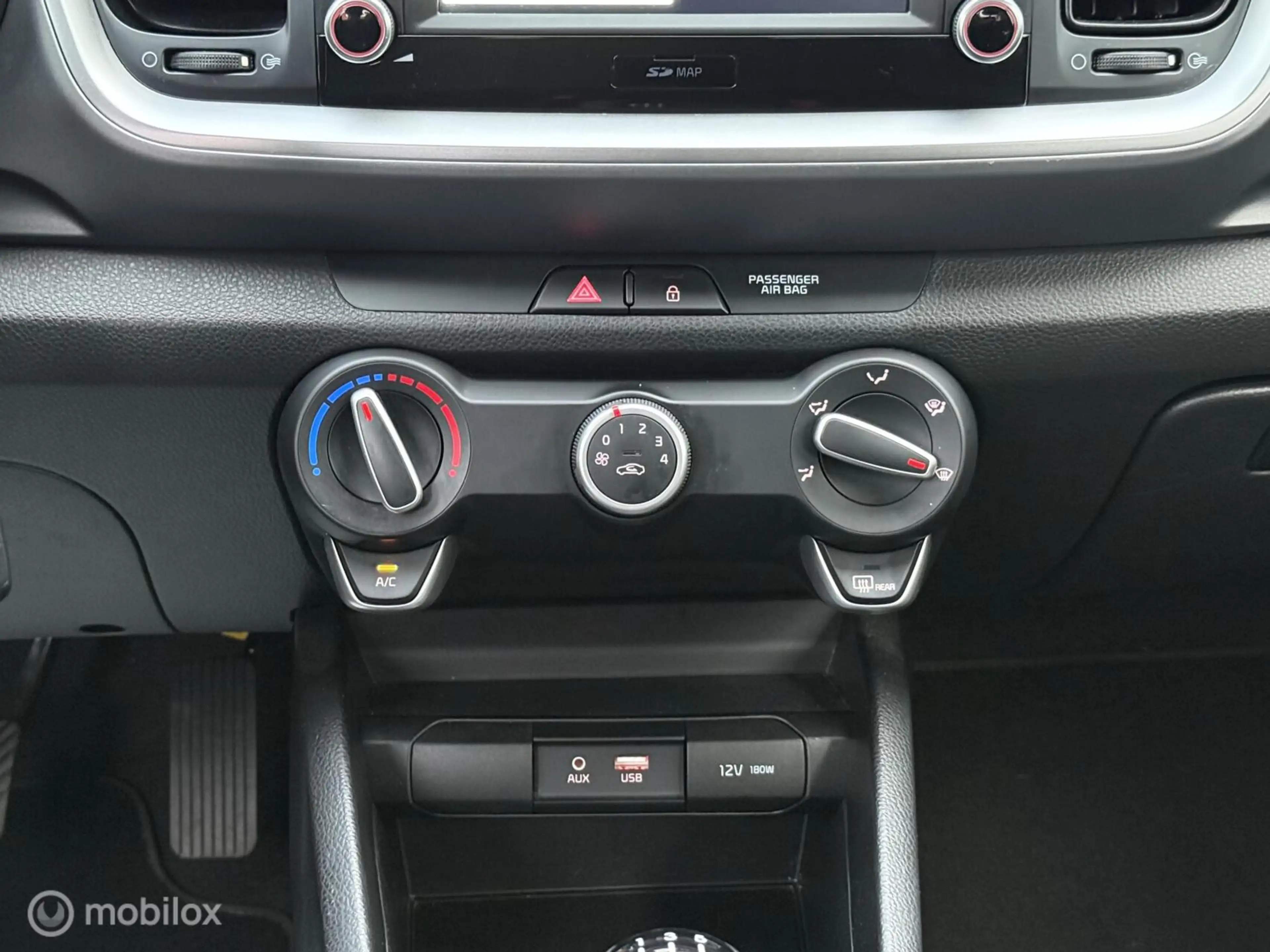 Kia Stonic 1.2 MPi CP-Line Navigator | CarPlay | Camera — photo 20