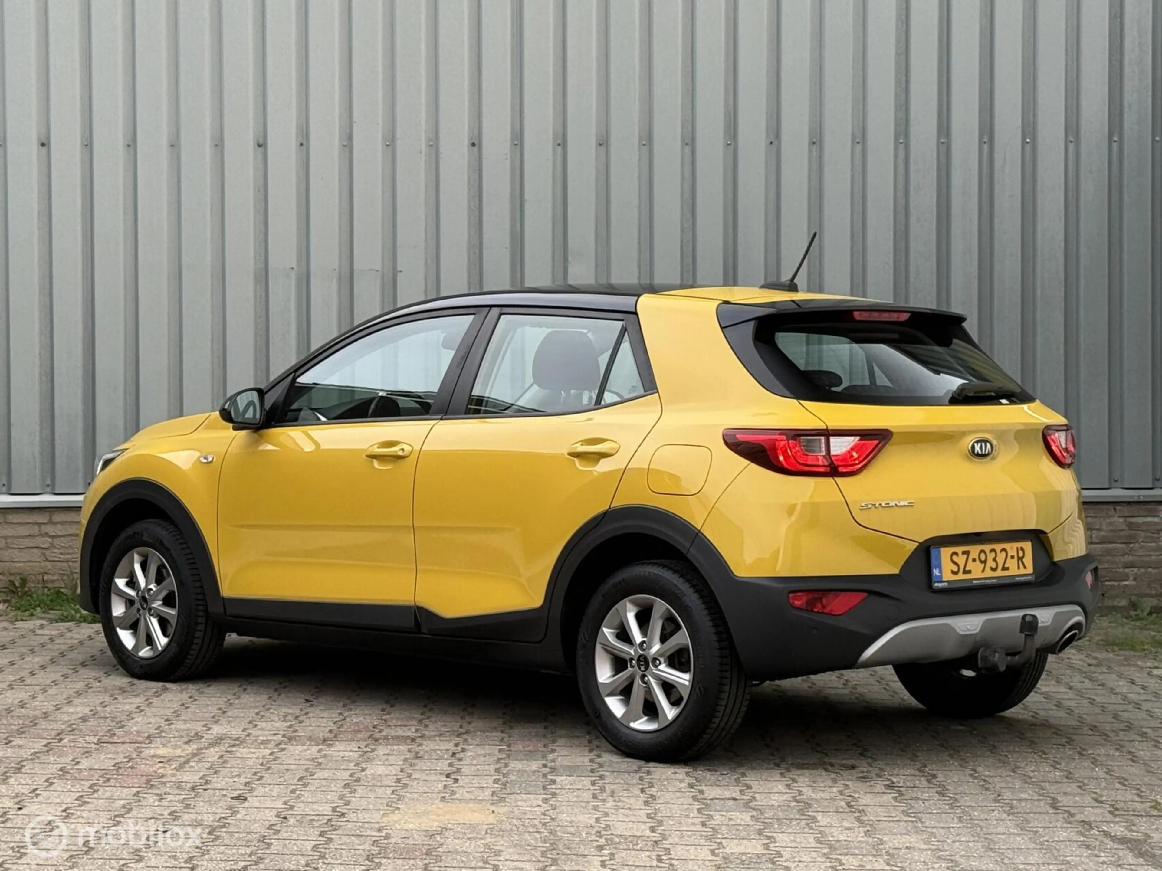 Kia Stonic 1.2 MPi CP-Line Navigator | CarPlay | Camera — photo 10
