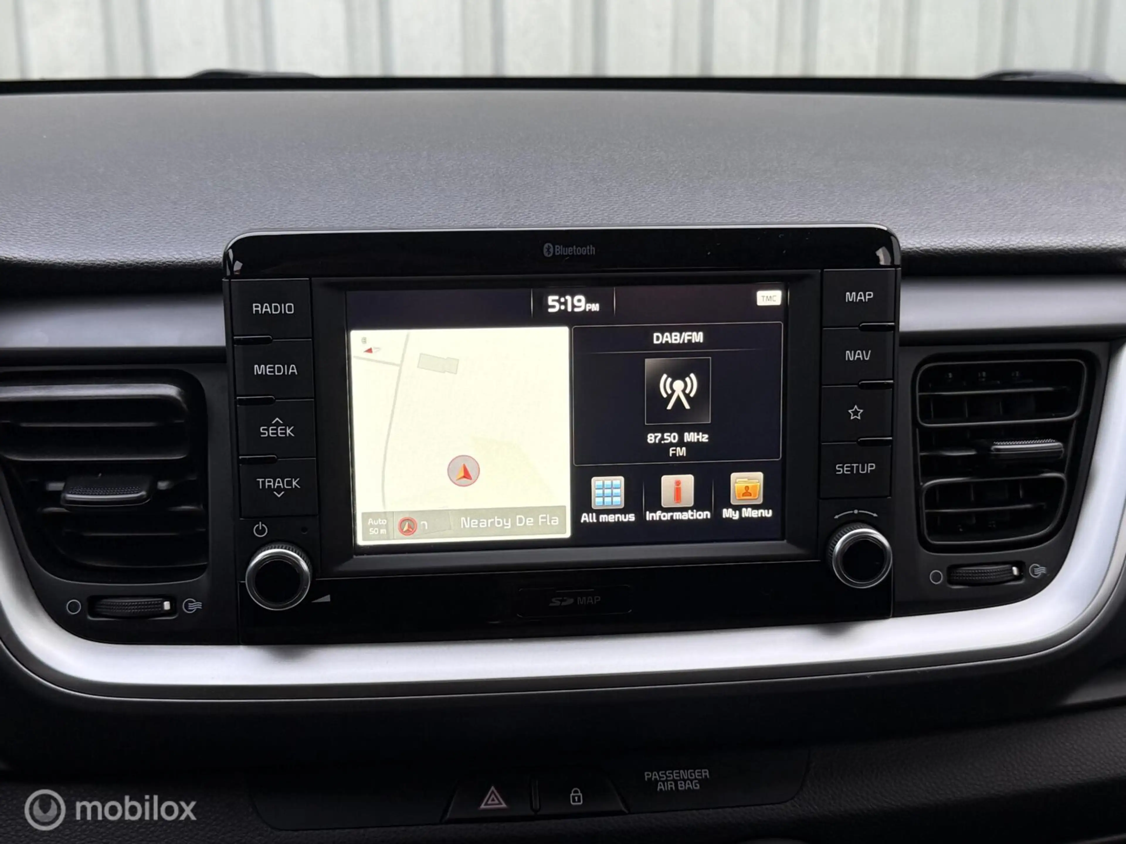 Kia Stonic 1.2 MPi CP-Line Navigator | CarPlay | Camera — photo 24
