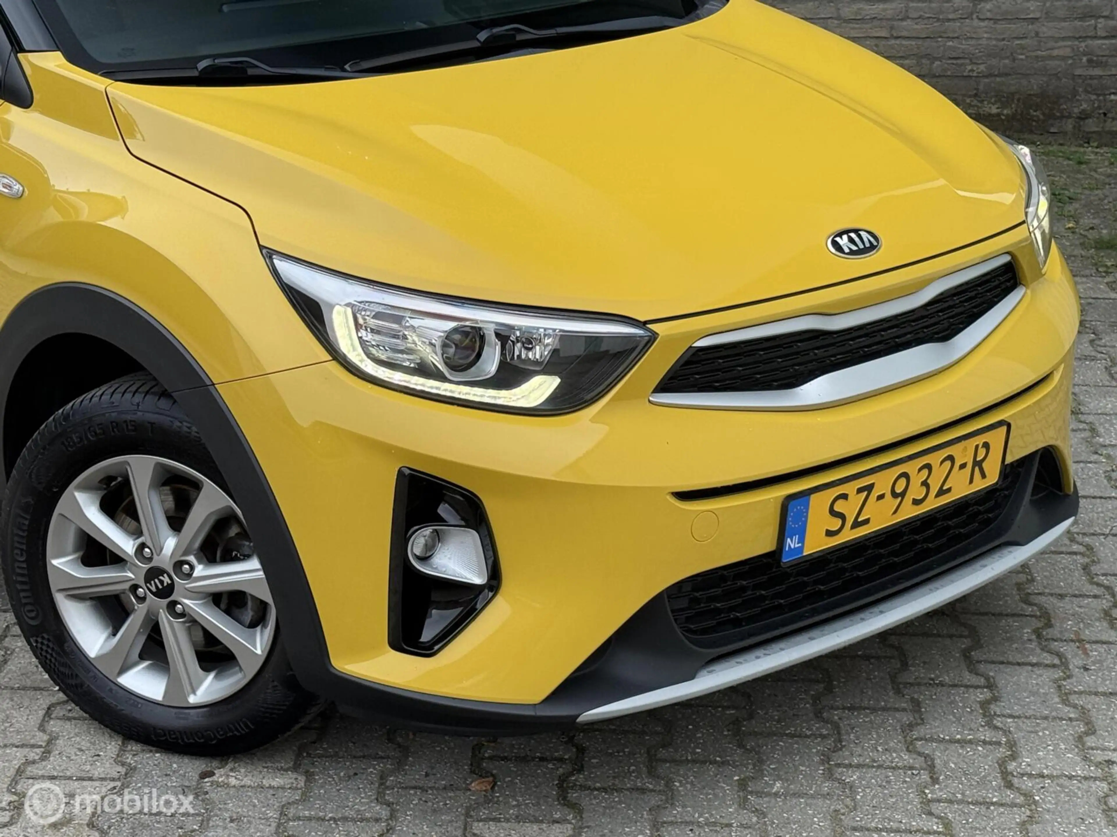 Kia Stonic 1.2 MPi CP-Line Navigator | CarPlay | Camera — photo 15