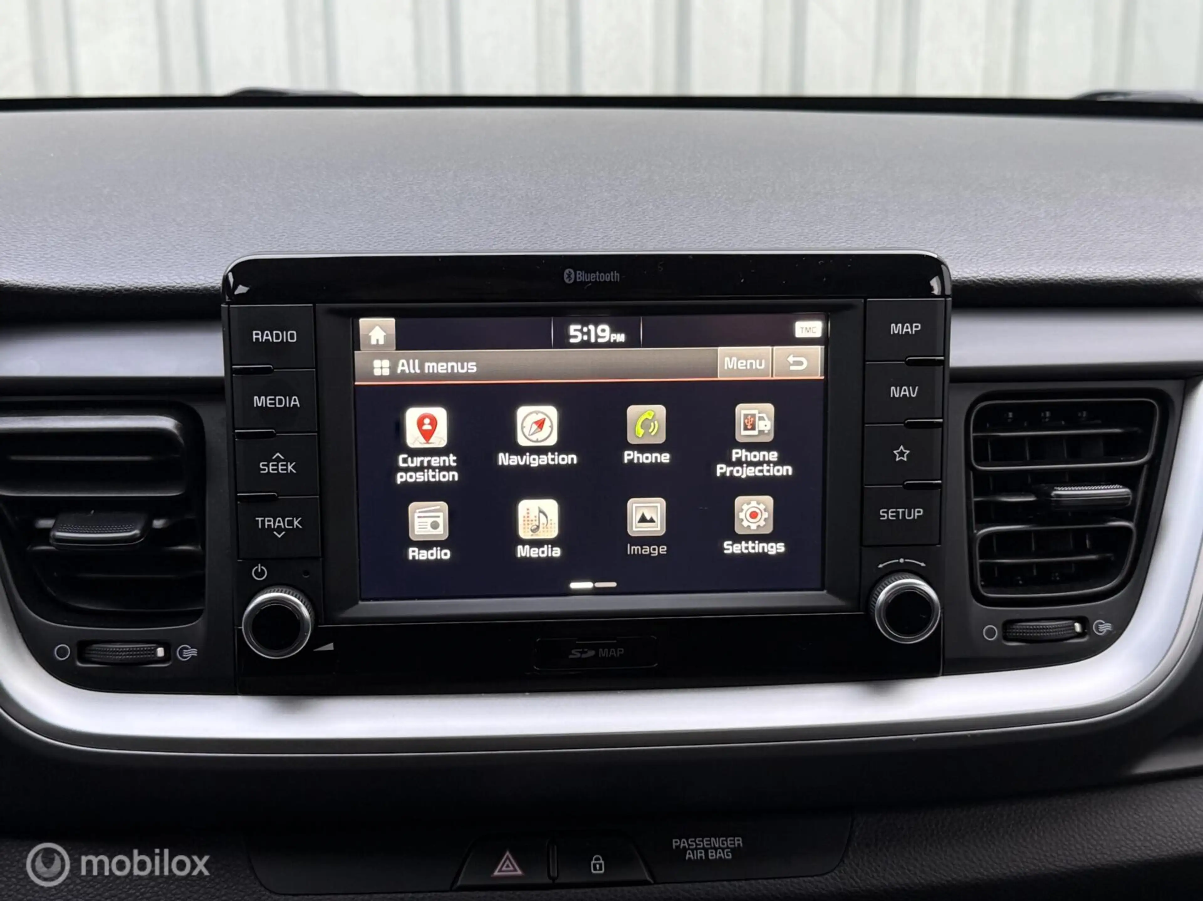 Kia Stonic 1.2 MPi CP-Line Navigator | CarPlay | Camera — photo 26