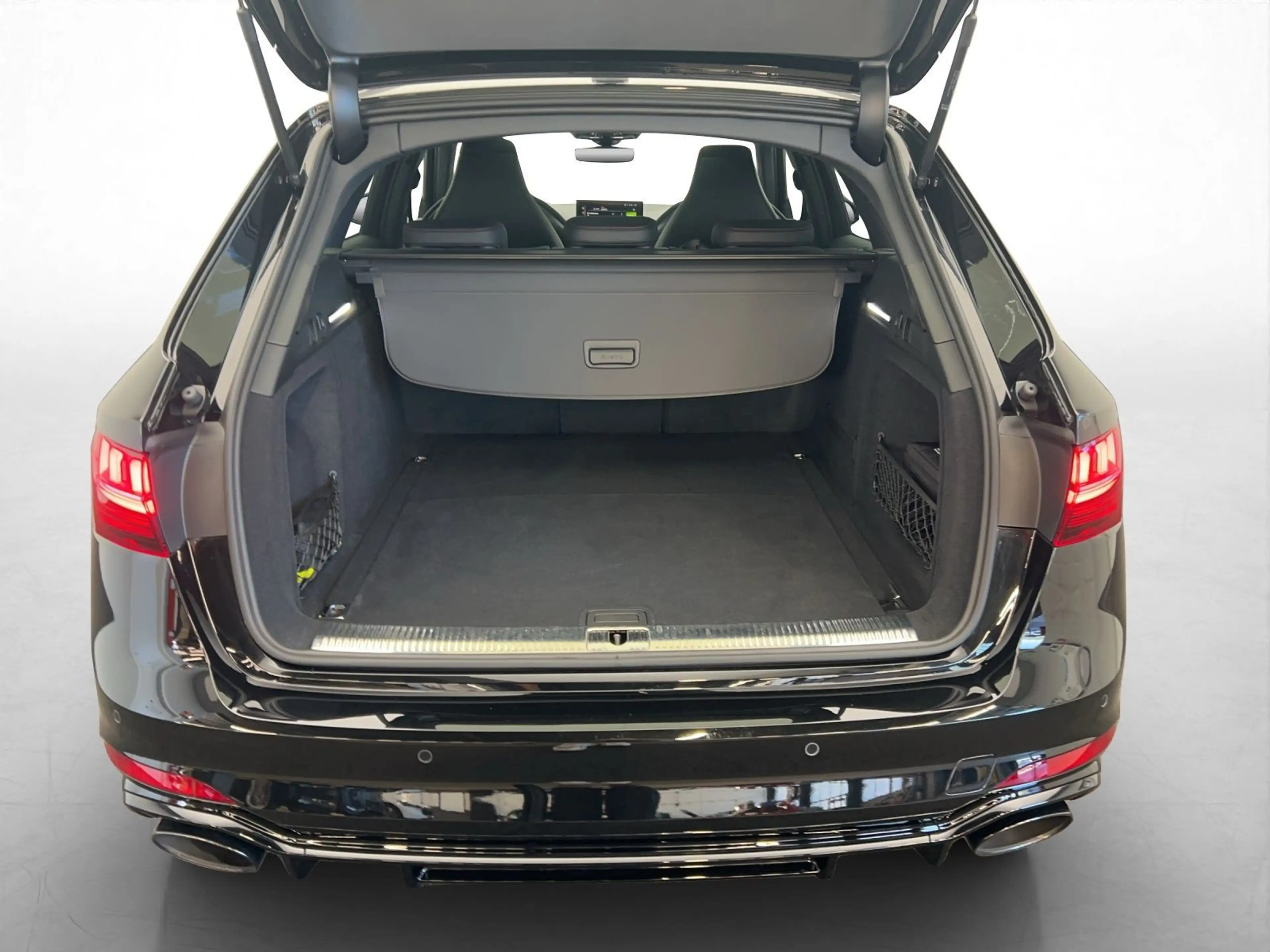 Audi RS4 *B&O*HUD*Pano*Matrix*Virtual*Navi+*Spo — photo 11