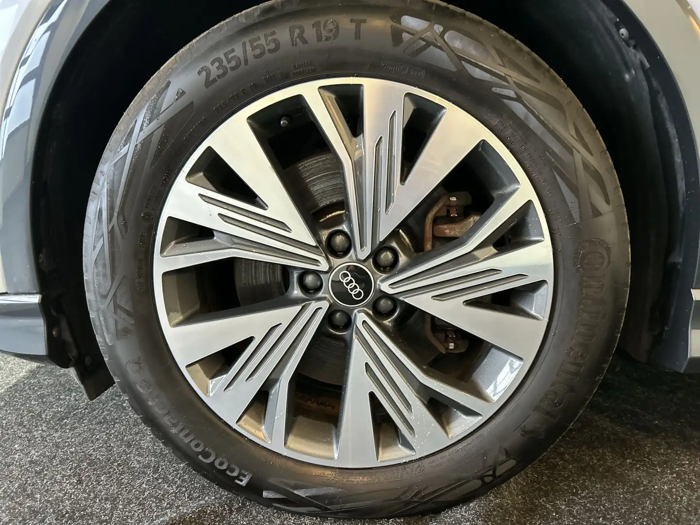 Audi Q4 e-tron 40 Launch edition 77 kWh | parkeer sensoren | schu Grau - 2