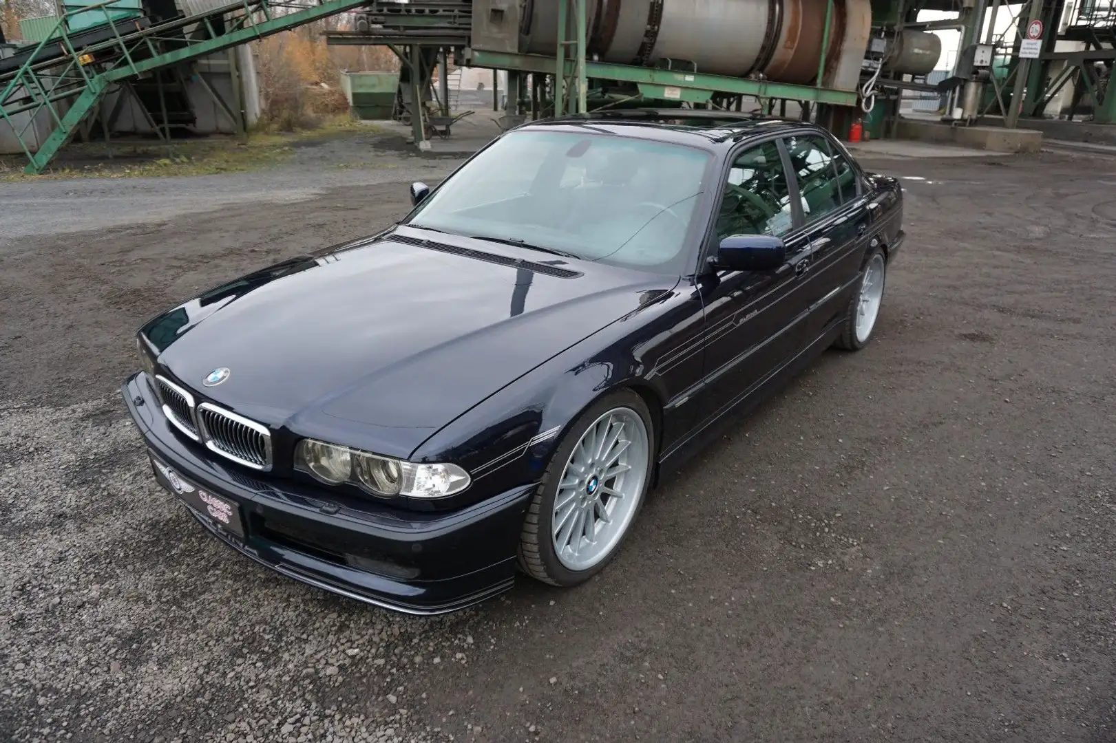 BMW 750 i Facelift V12 5,4L - Orientblau TOP Bleu - 2