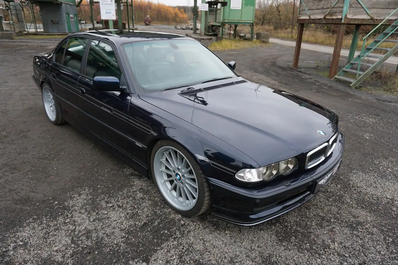 BMW 750 i Facelift V12 5,4L - Orientblau          TOP Blau - 2