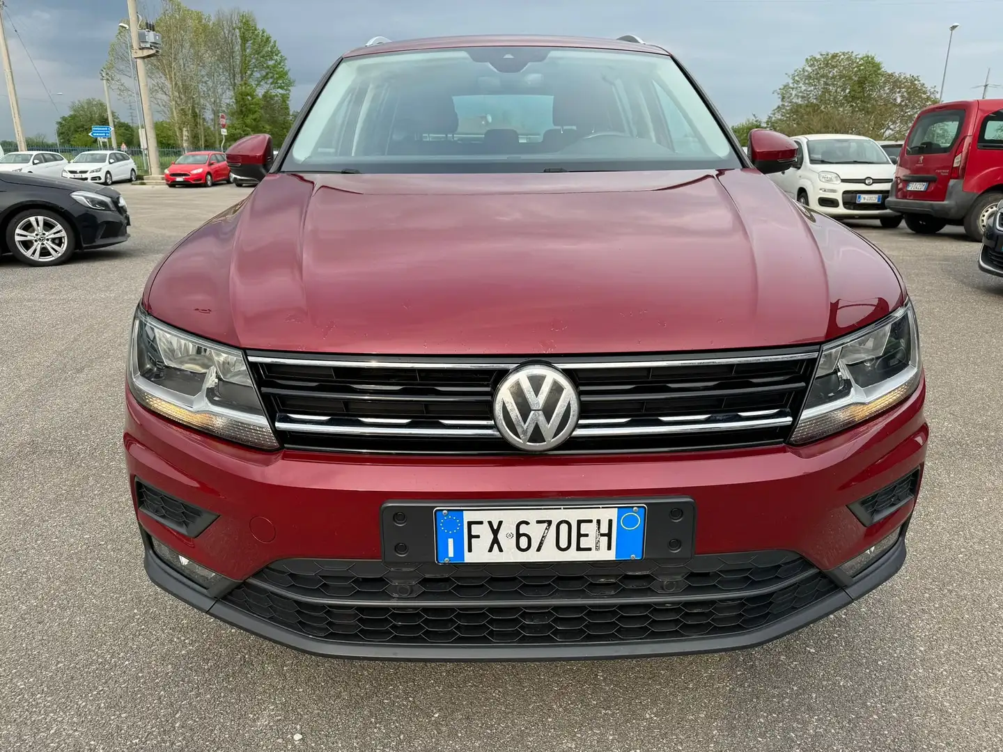Volkswagen Tiguan 1.6 tdi Business 115cv - FX670EH Rosso - 2