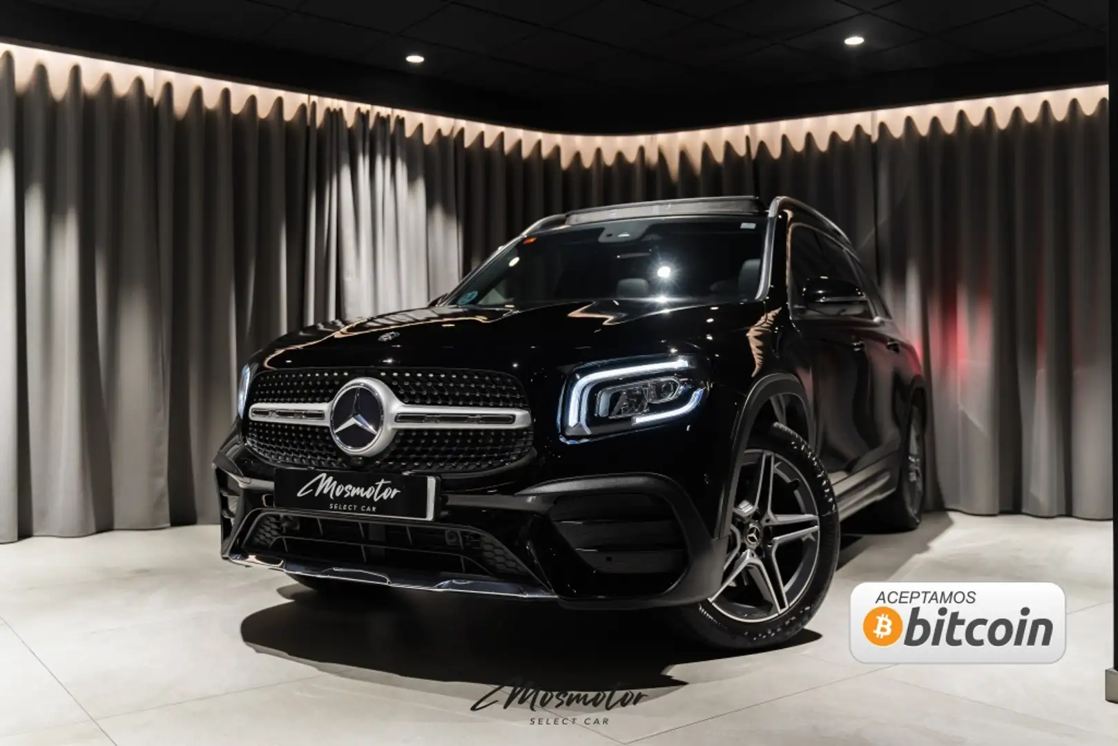 Mercedes-Benz GLB 200 7G-DCT Schwarz - 1