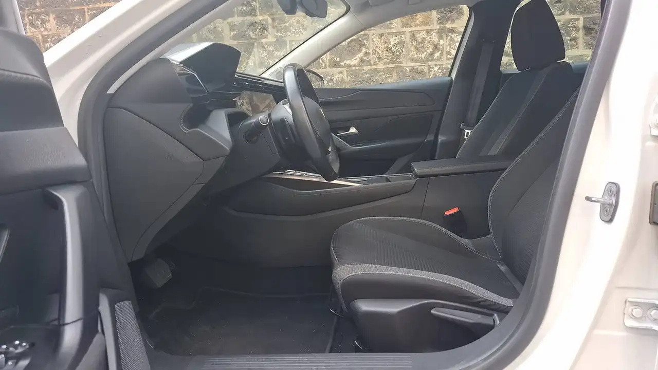 Peugeot 308 308 — photo 26