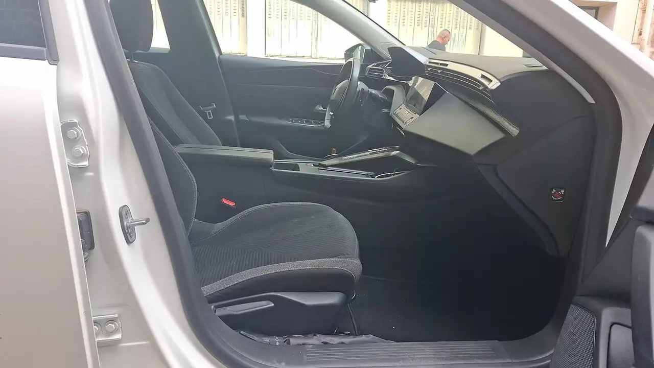 Peugeot 308 308 — photo 27