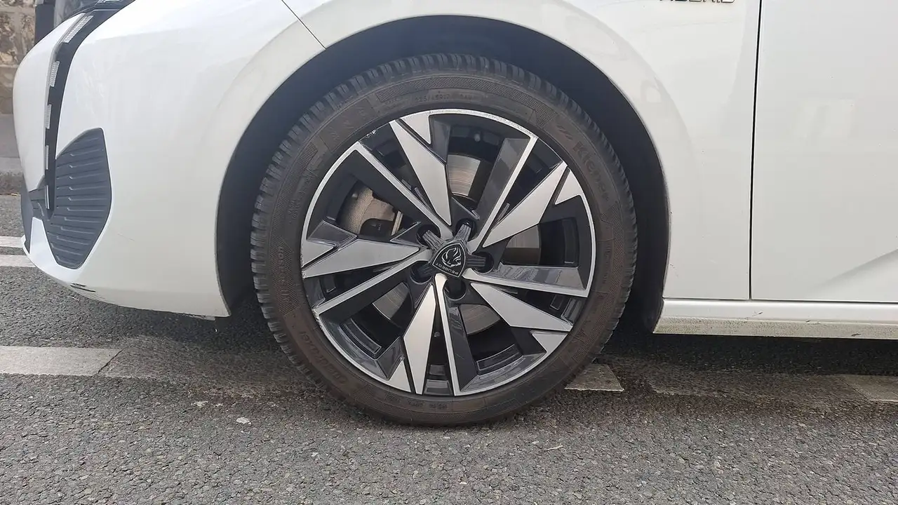 Peugeot 308 308 — photo 18