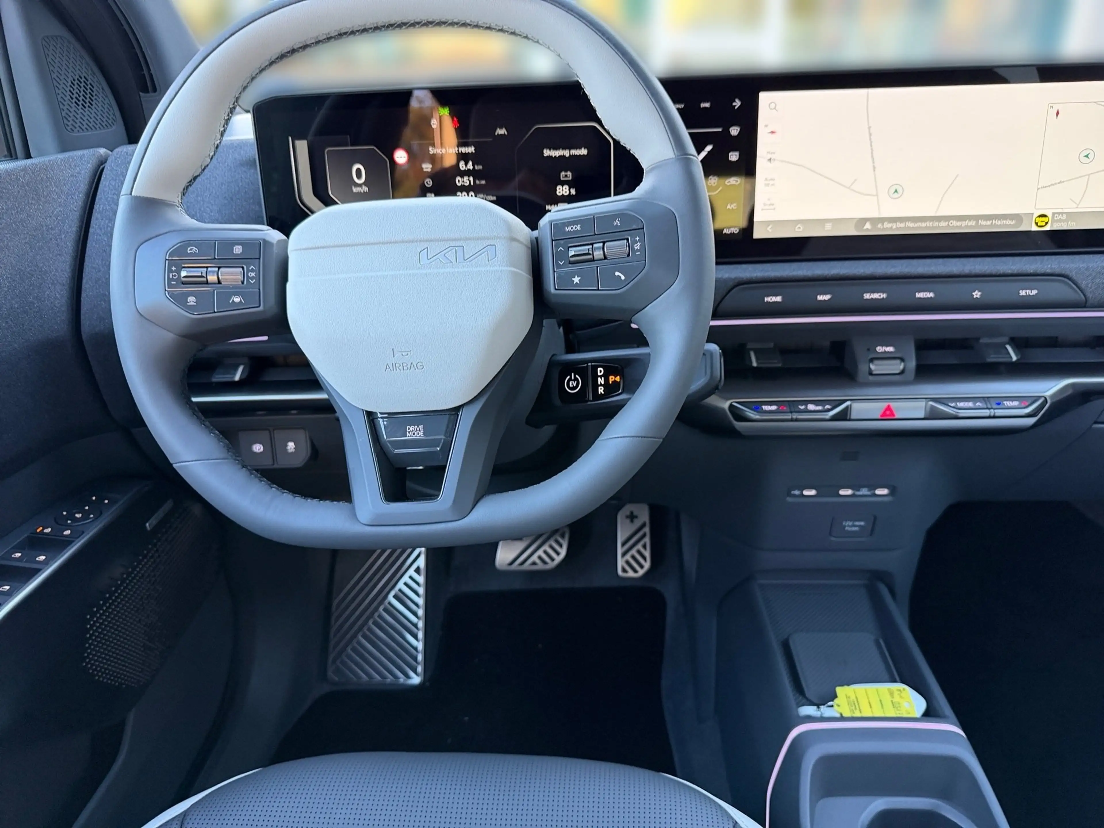 Kia EV2 61-kWh  99.5 kW  FWD. GT ACC+LED+SHZ+LM+AUT — photo 11
