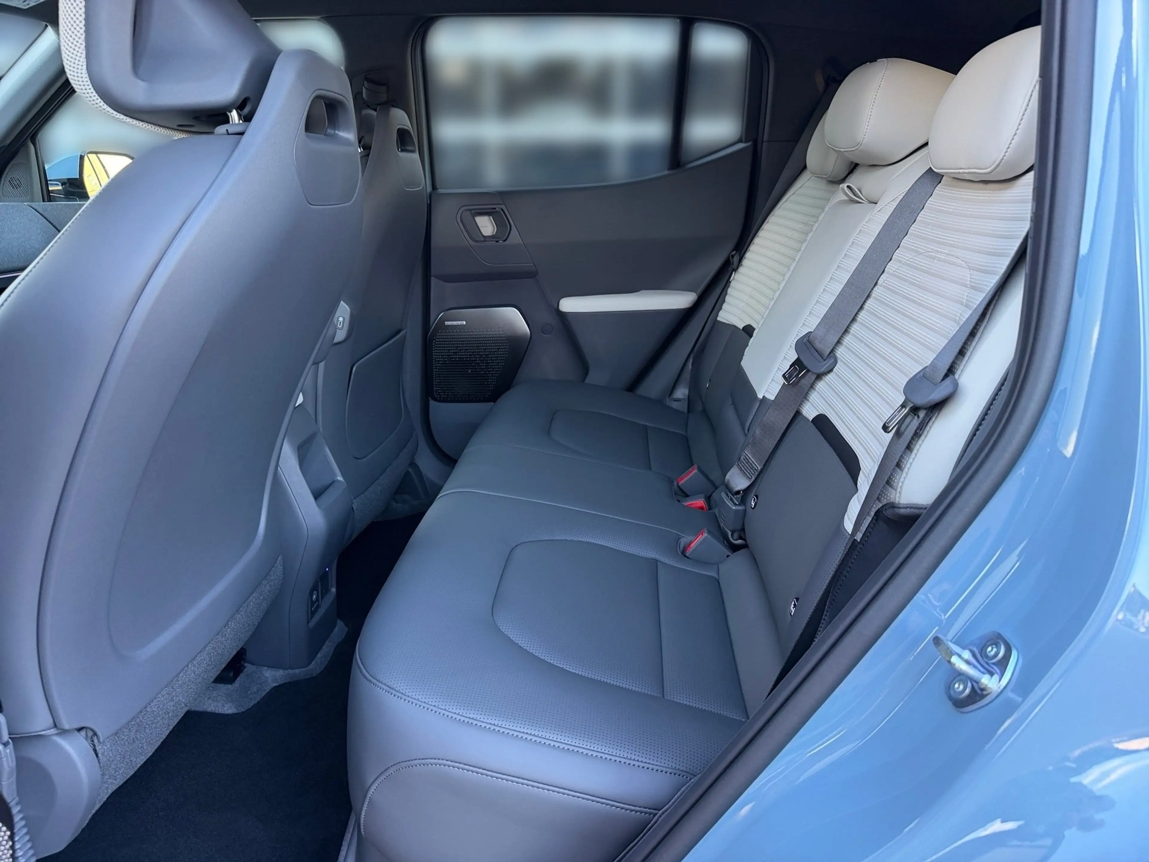 Kia EV2 61-kWh  99.5 kW  FWD. GT ACC+LED+SHZ+LM+AUT — photo 13