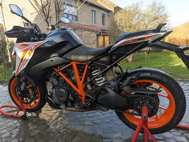 KTM 1290 Super Duke GT - foto 4