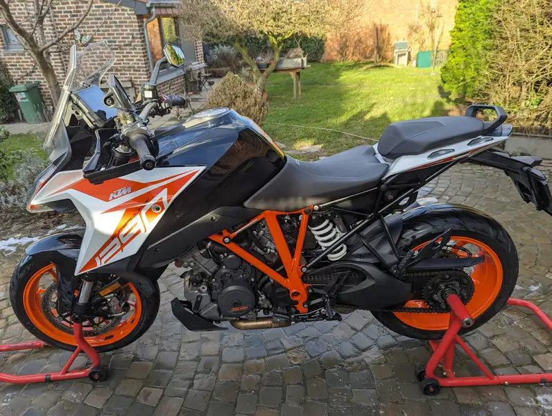 KTM 1290 Super Duke GT - foto 2