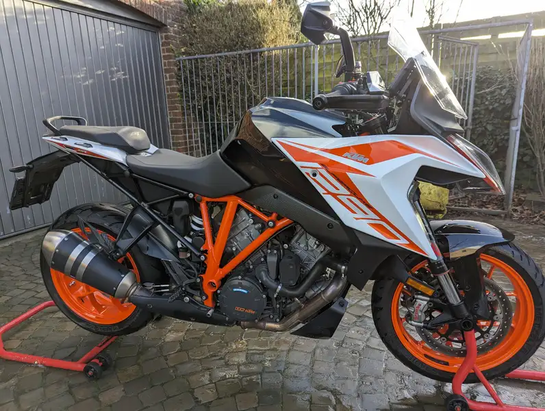 KTM 1290 Super Duke GT - foto 6