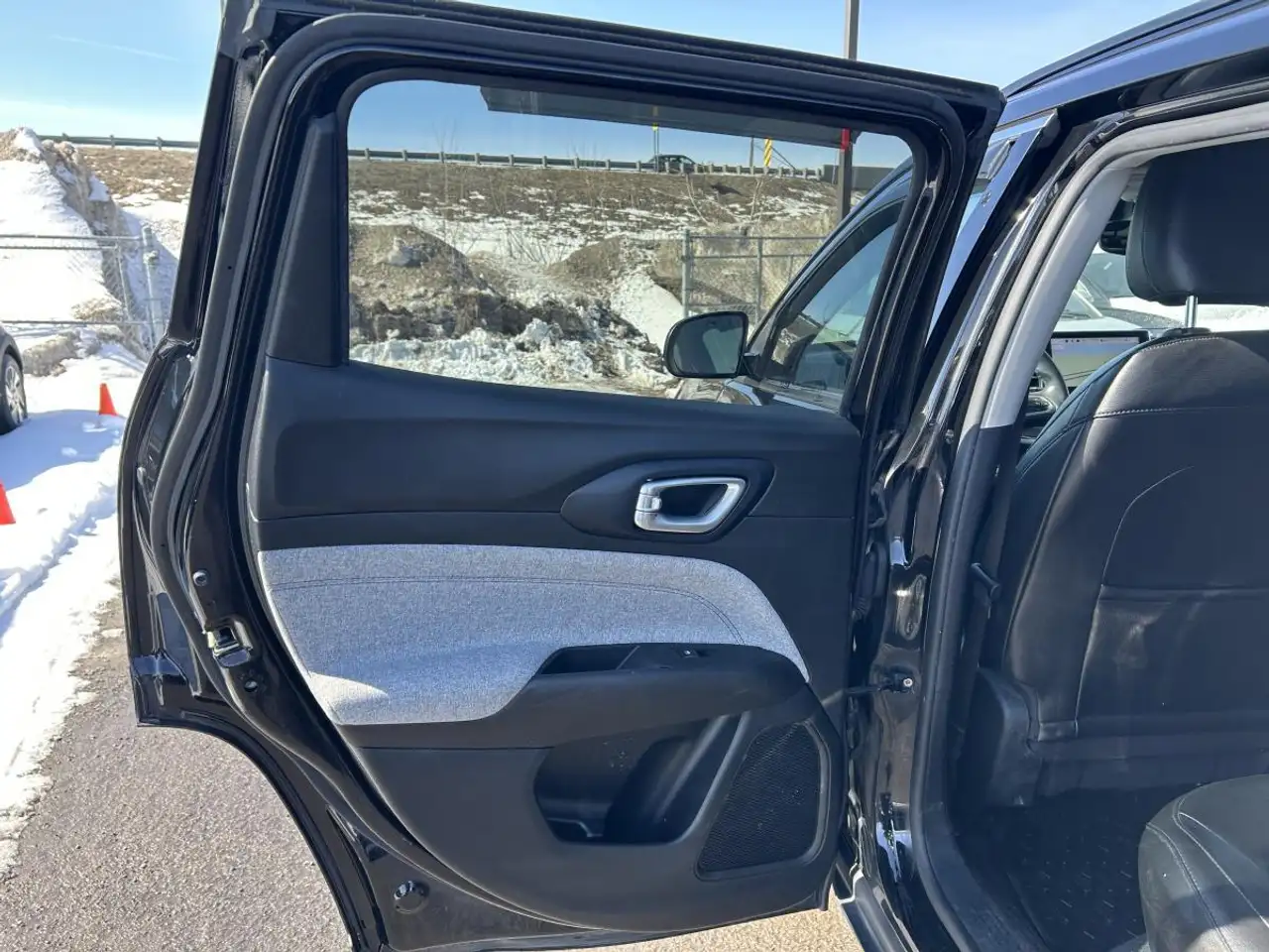 Jeep Compass снимка Jeep Compass