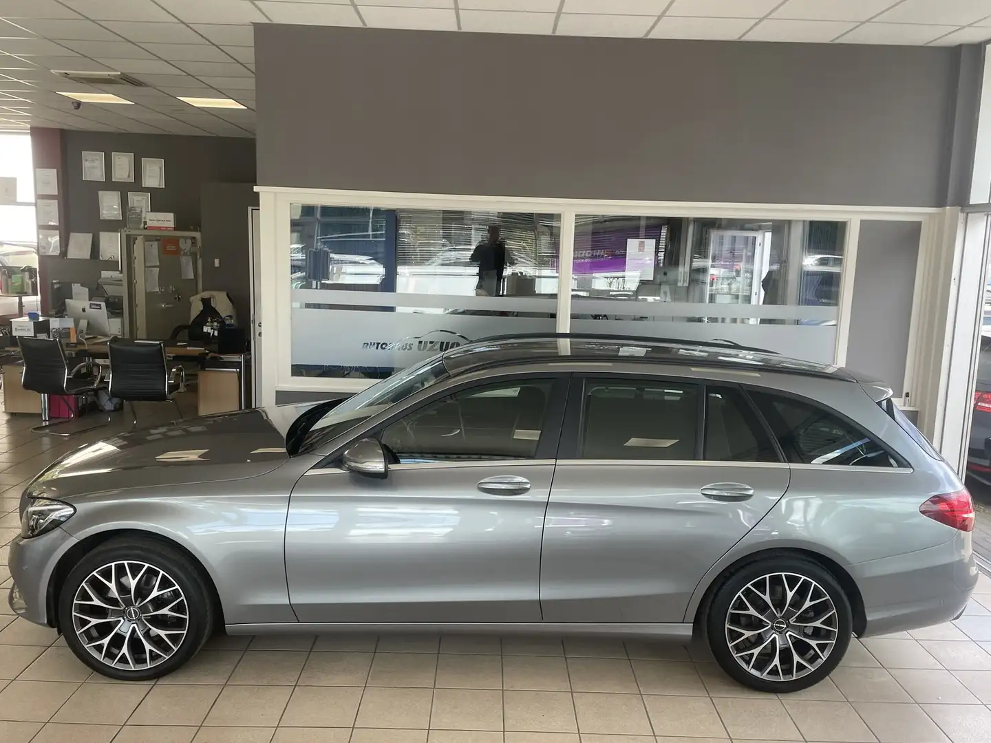 Mercedes-Benz C 220 T Automatik CPA LED Klima Navi 2.Hand Grau - 1