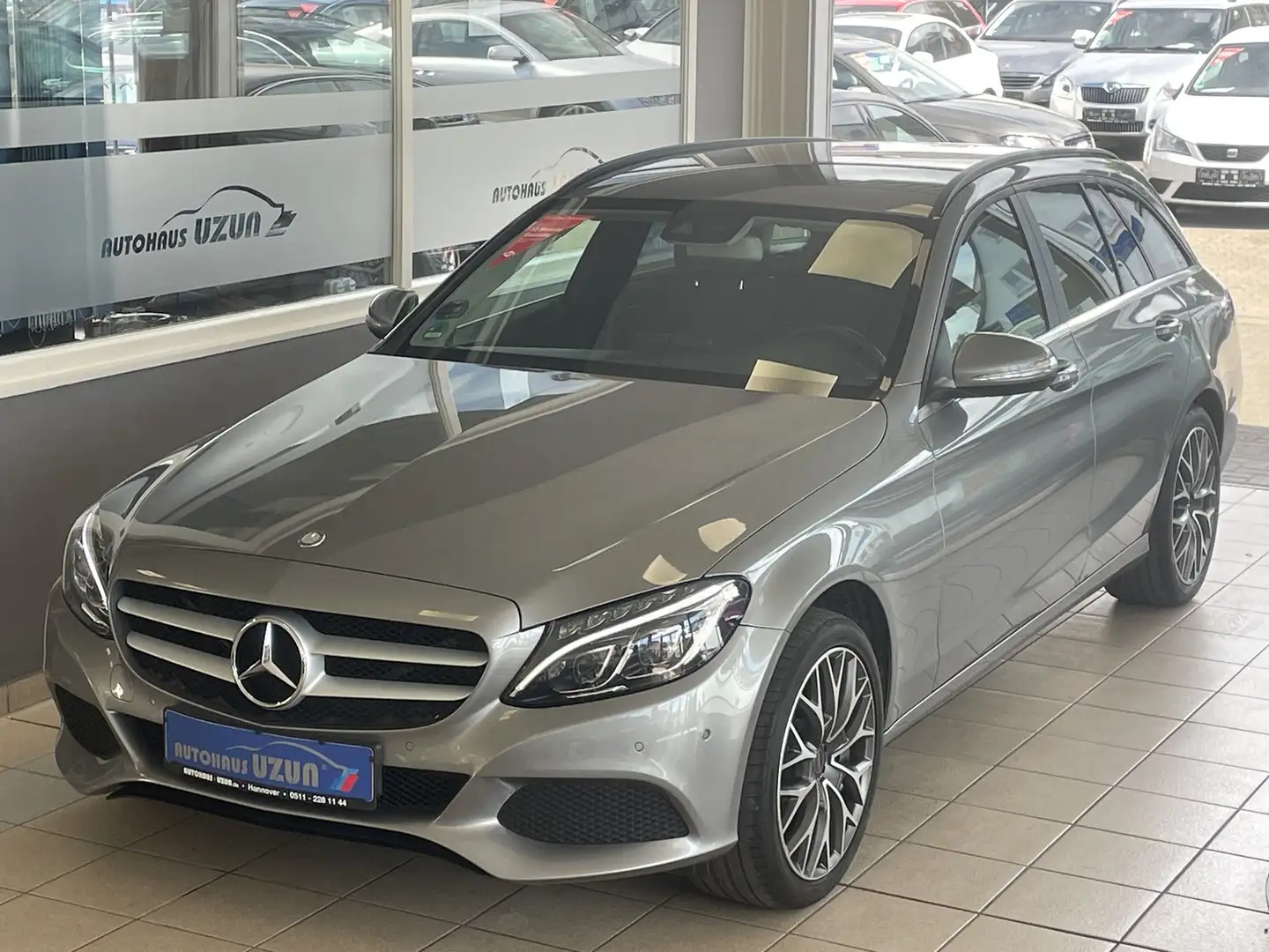Mercedes-Benz C 220 T Automatik CPA LED Klima Navi 2.Hand Grau - 2
