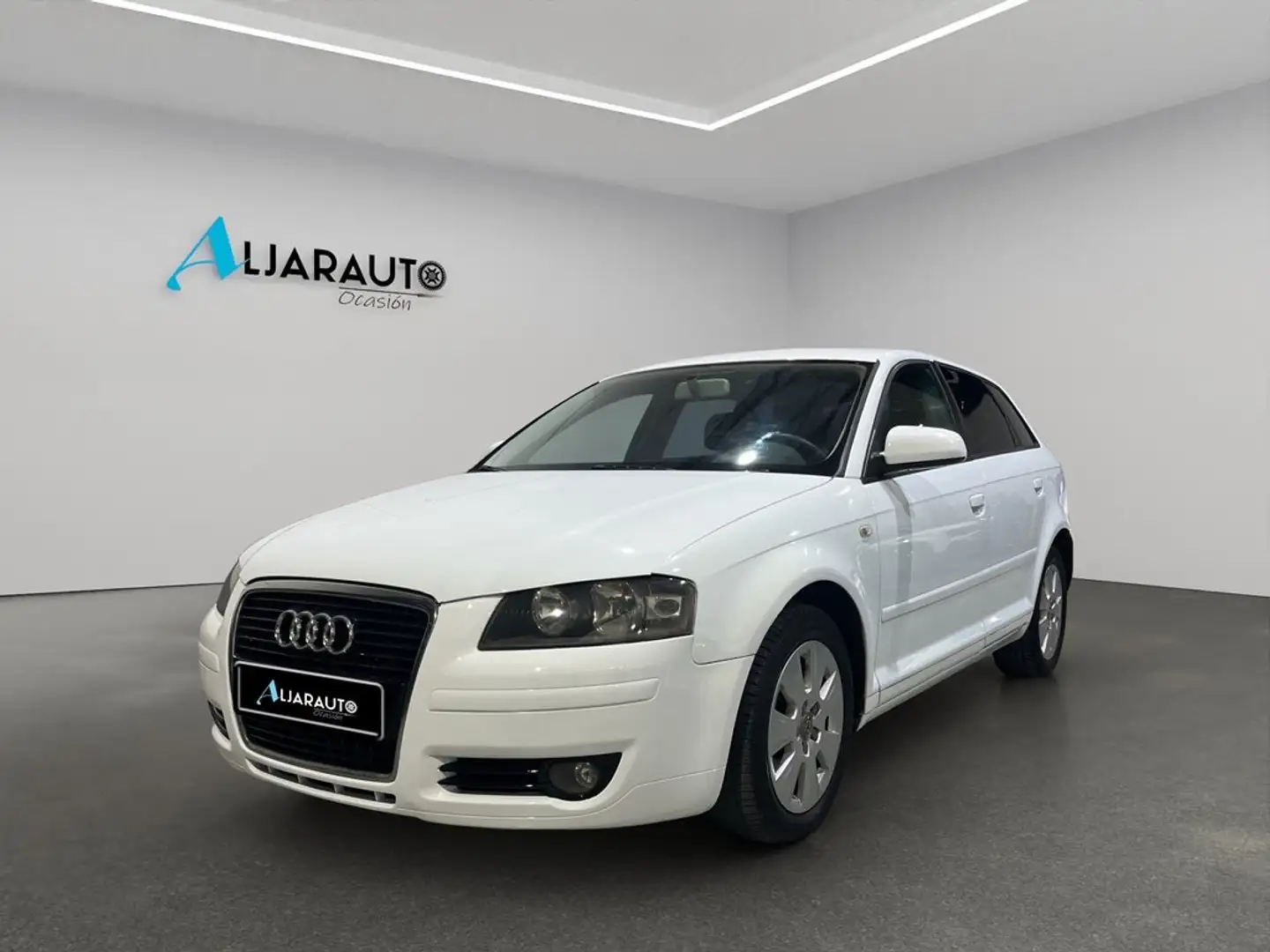 Audi A3 Sportback 1.9TDI Ambiente Weiß - 1