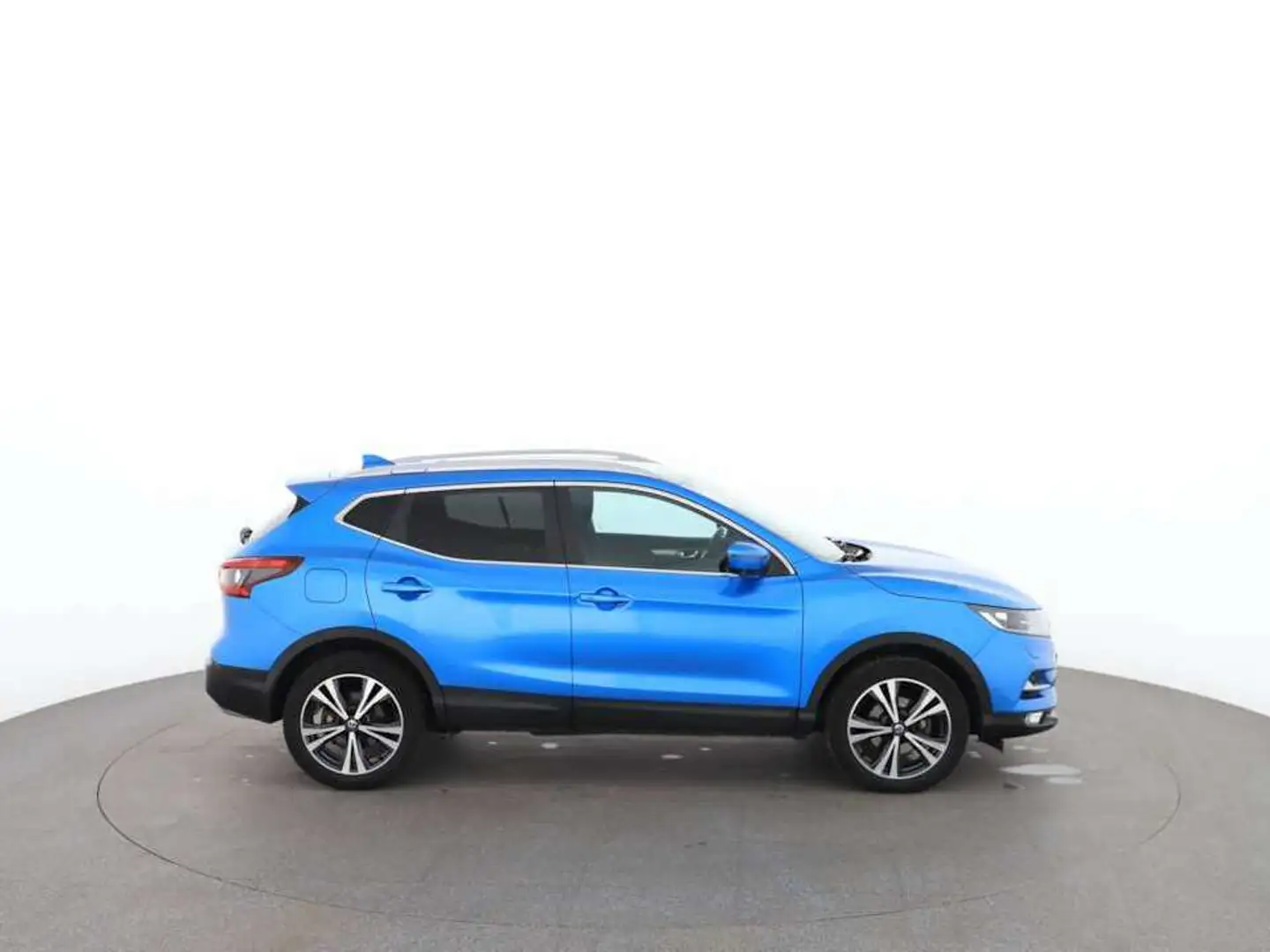 Nissan Qashqai 1.6 dCi N-Connecta Aut LED SKY NAVI R-CAM Blau - 2