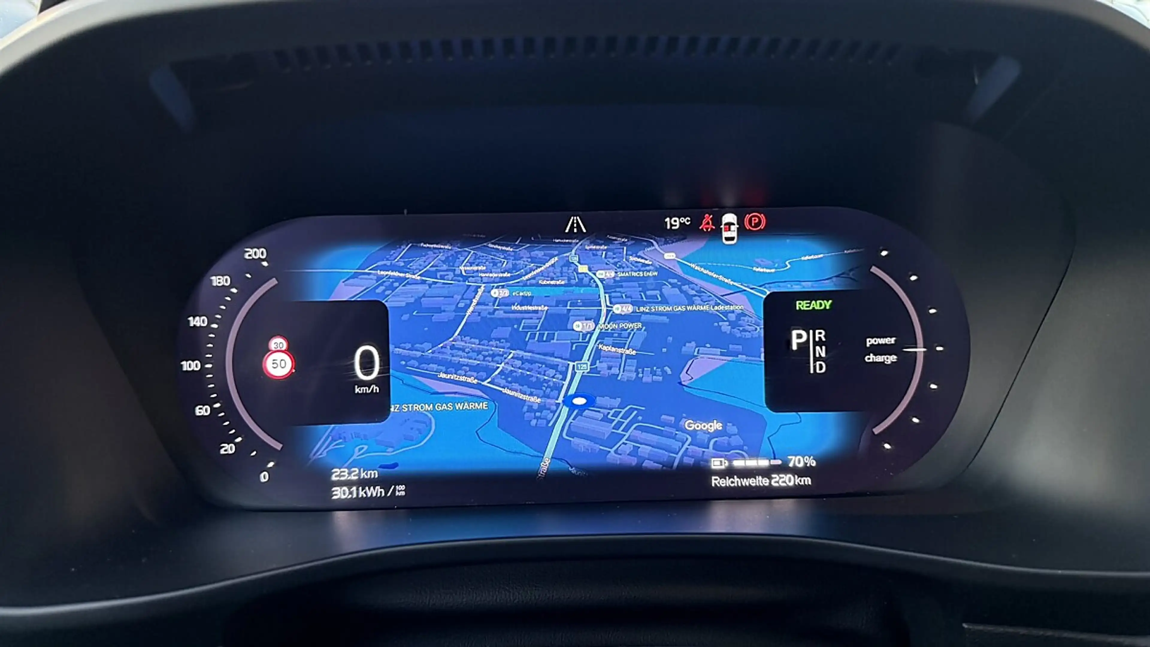 Volvo XC40 P8 Pure Electric 2WD Plus Recharge — photo 13