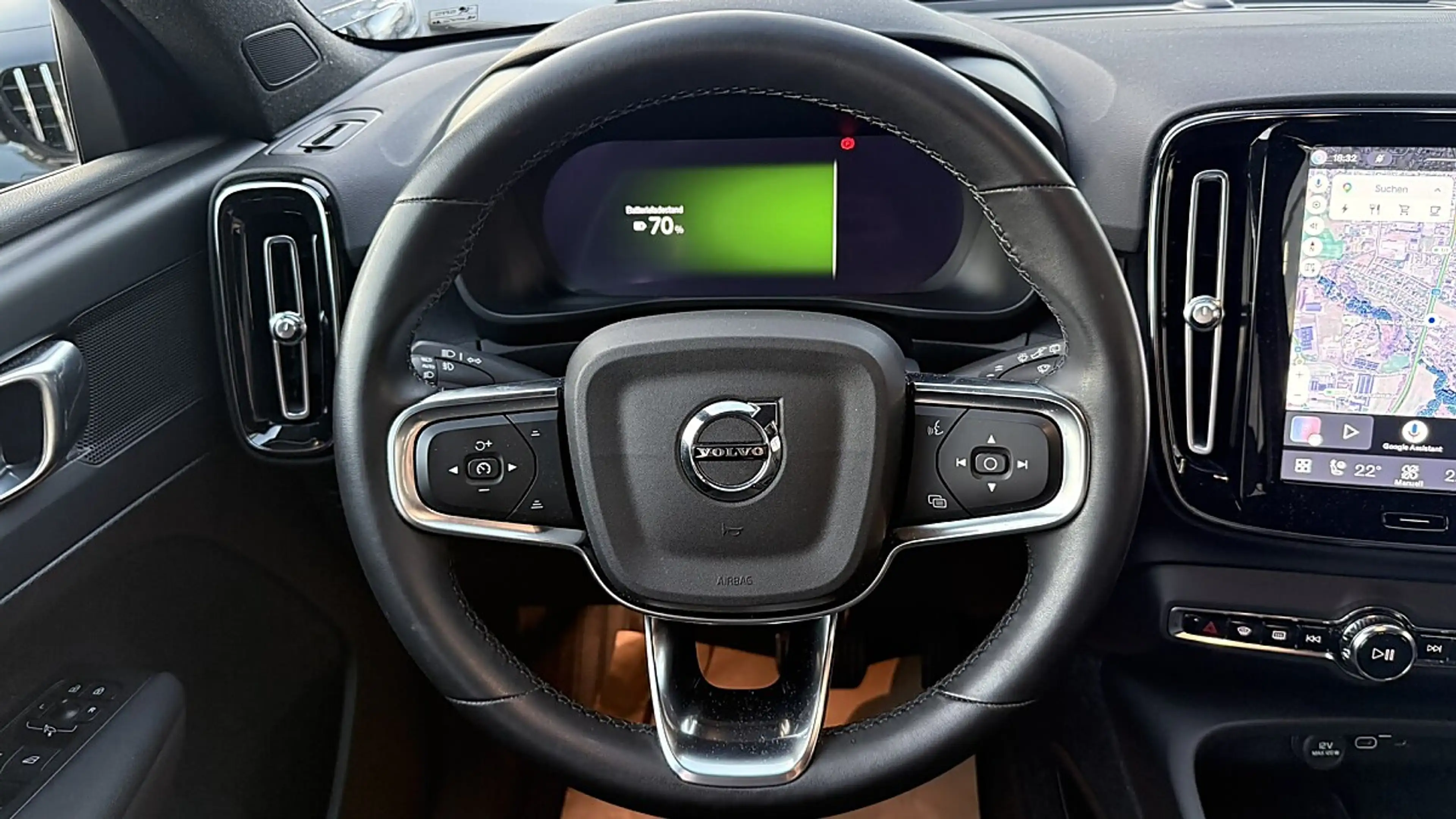 Volvo XC40 P8 Pure Electric 2WD Plus Recharge — photo 12
