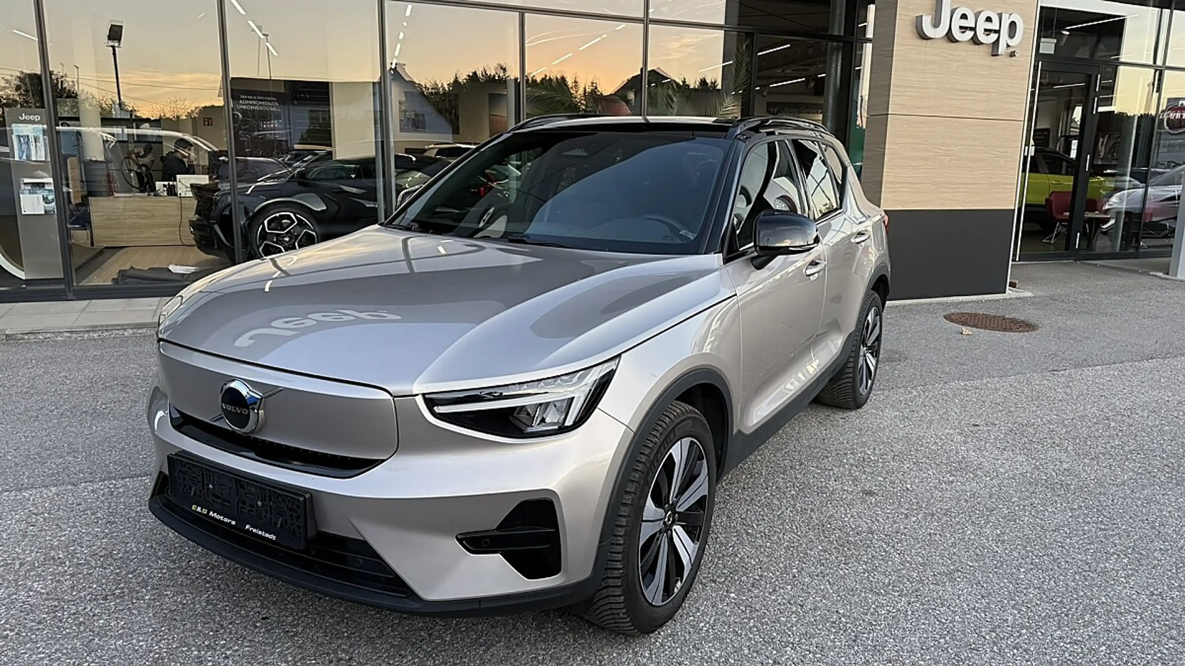 Volvo XC40 P8 Pure Electric 2WD Plus Recharge