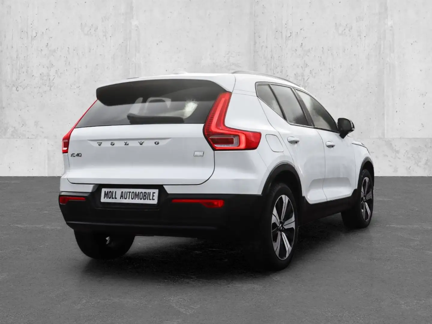Volvo XC40 Plus Dark Recharge Plug-In Hybrid 2WD T5 Twin Engi Weiß - 2