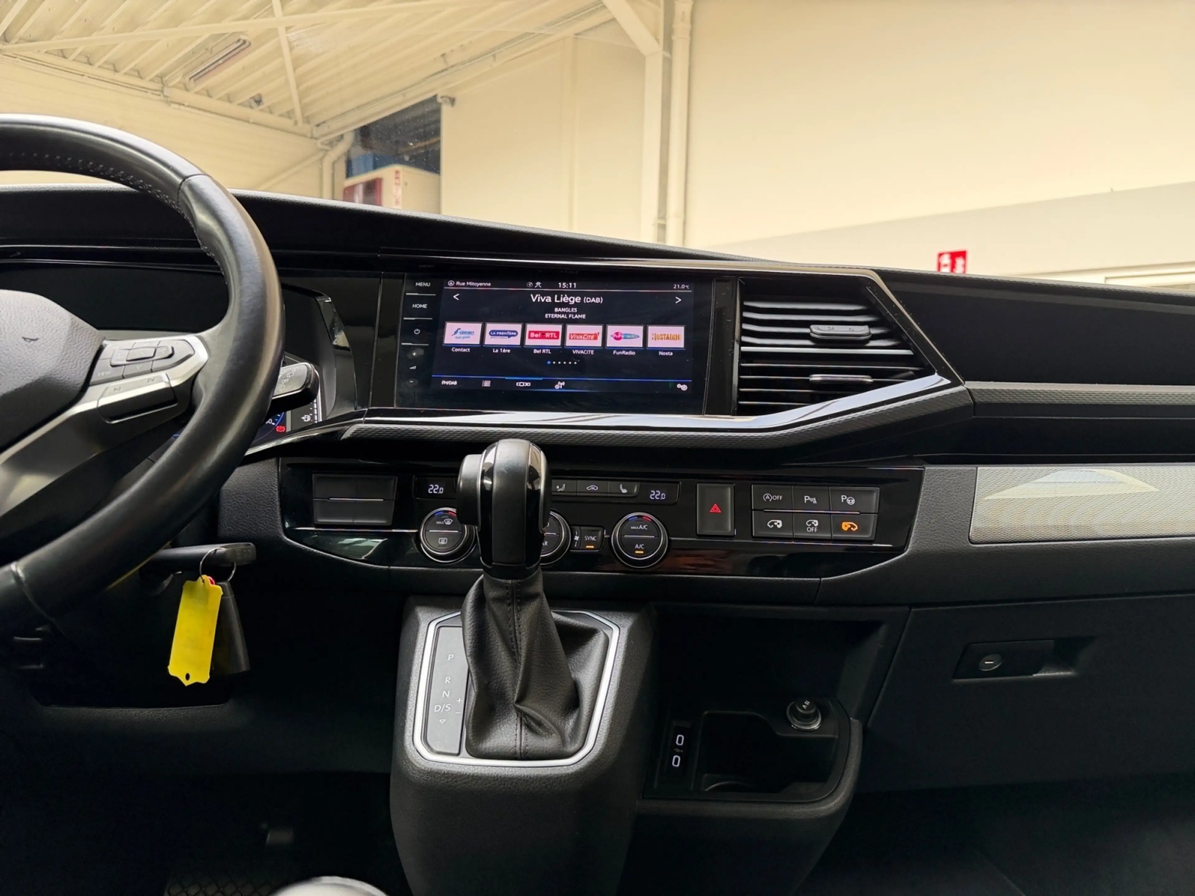 Volkswagen T6.1 Multivan HighLine 2.0 TDI DSG 4 MOTION-CARPLAY-CUIR-PDC-REGUL/LIM-GARANTIE JUSQU'A 36 MOIS — photo 10