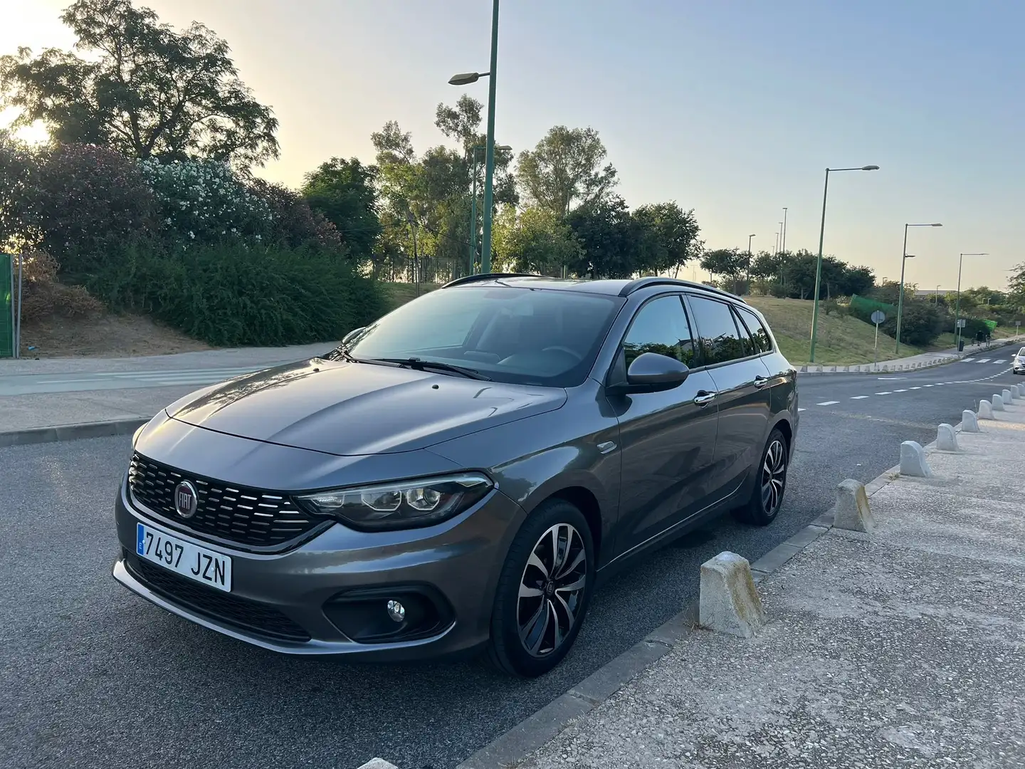Fiat Tipo Tipo 1.4 16v Lounge Gris - 1