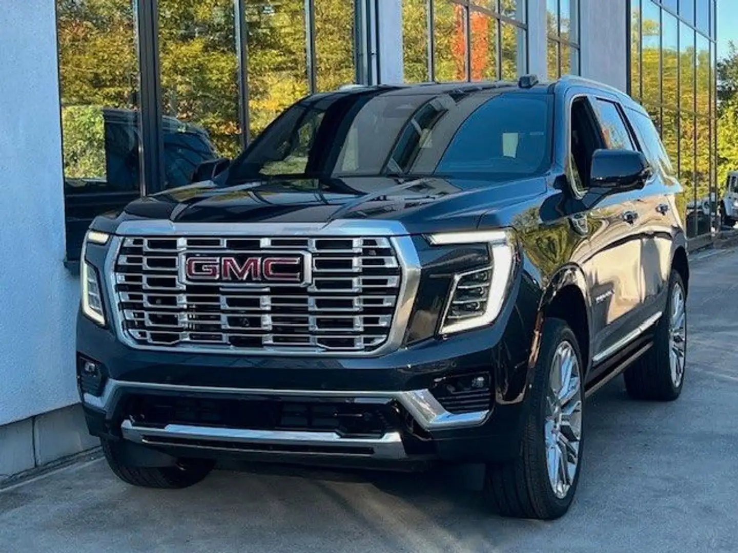 GMC Yukon Denali 6.2l V8 MY25 Alu 24" Grau - 1