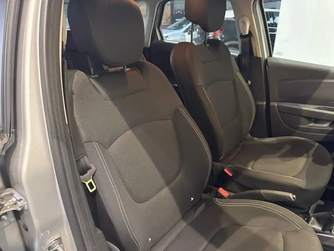 Renault Captur — photo 15