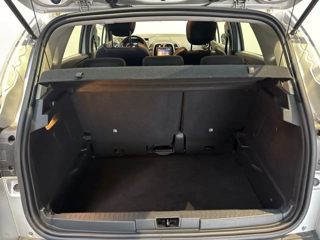 Renault Captur — photo 10