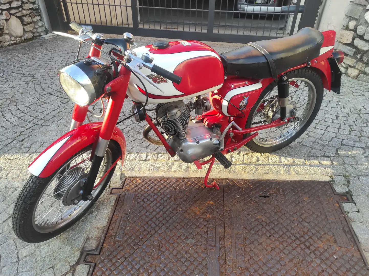 Moto Morini Corsaro 125 Corsaro 125 Rojo - 1