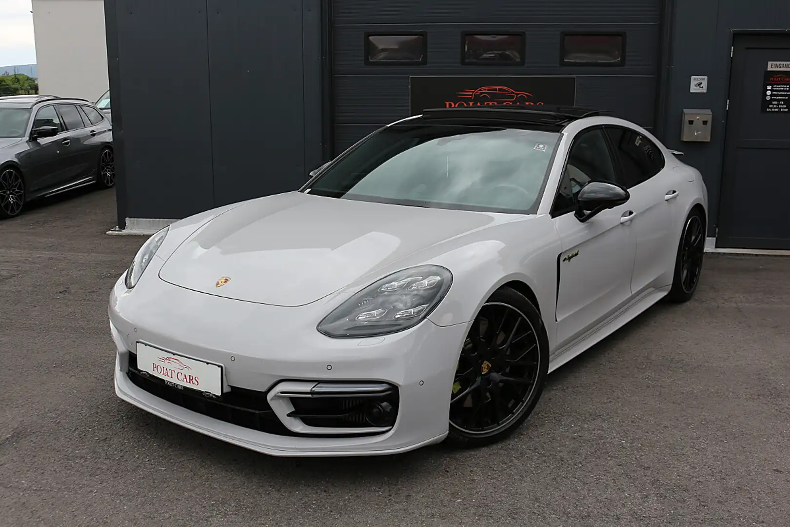 Porsche Panamera 4 E-Hybrid PHEV Aut. Sport Chrono Schwarz - 1