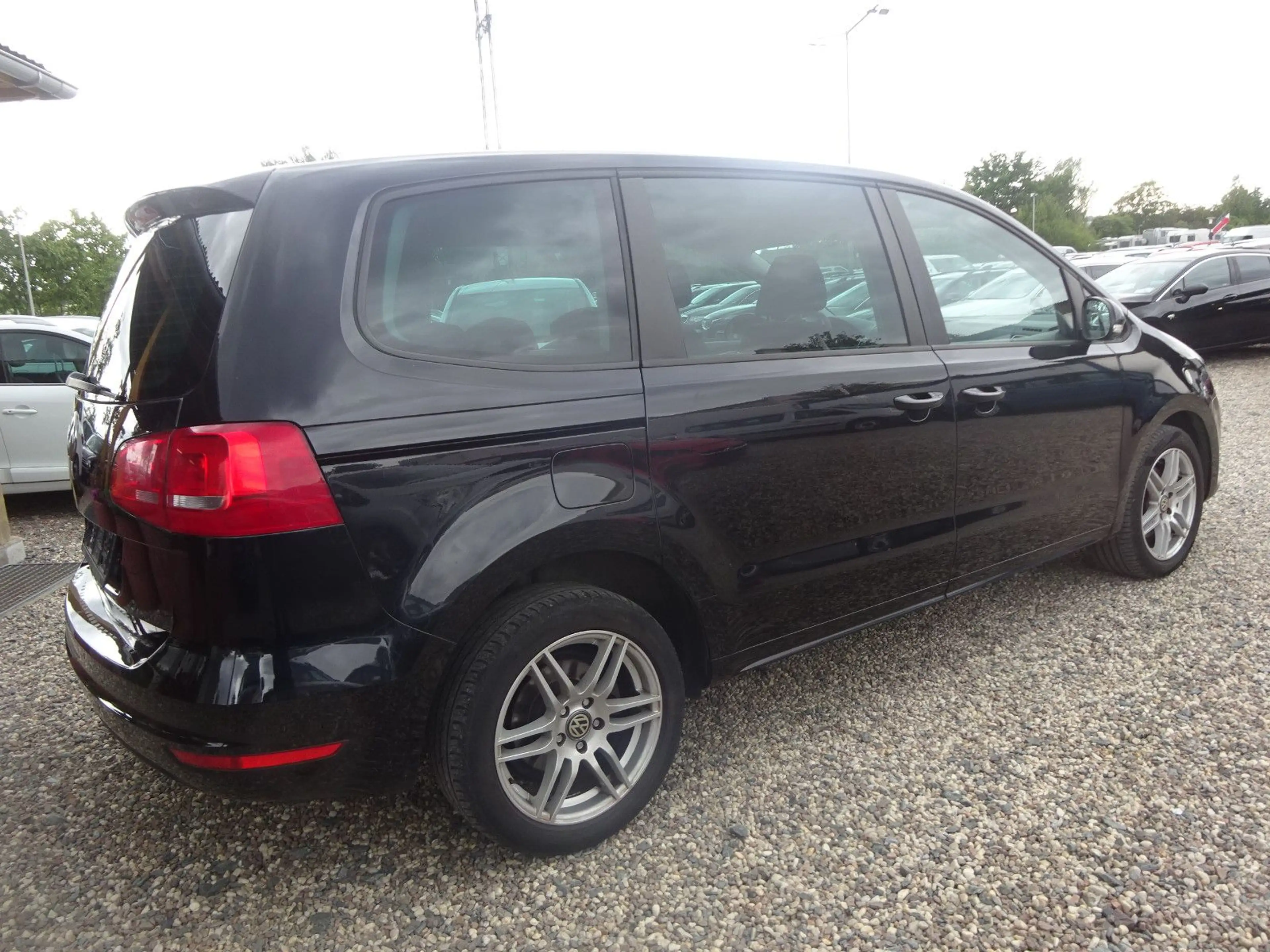 Volkswagen Sharan 2.0 TDI BlueMotion Technology Trendline — photo 4